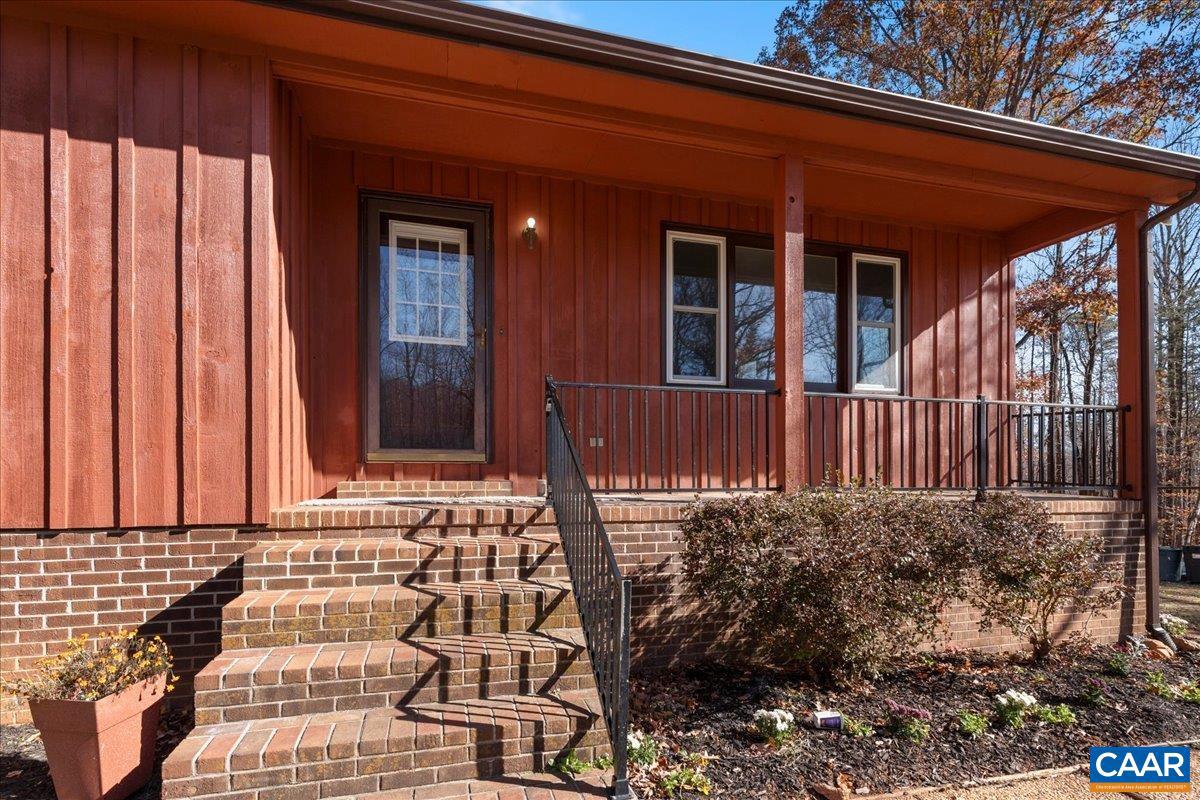 492 RED BIRD LN, STANARDSVILLE, Virginia 22973, 3 Bedrooms Bedrooms, ,3 BathroomsBathrooms,Residential,For sale,492 RED BIRD LN,671161 MLS # 671161