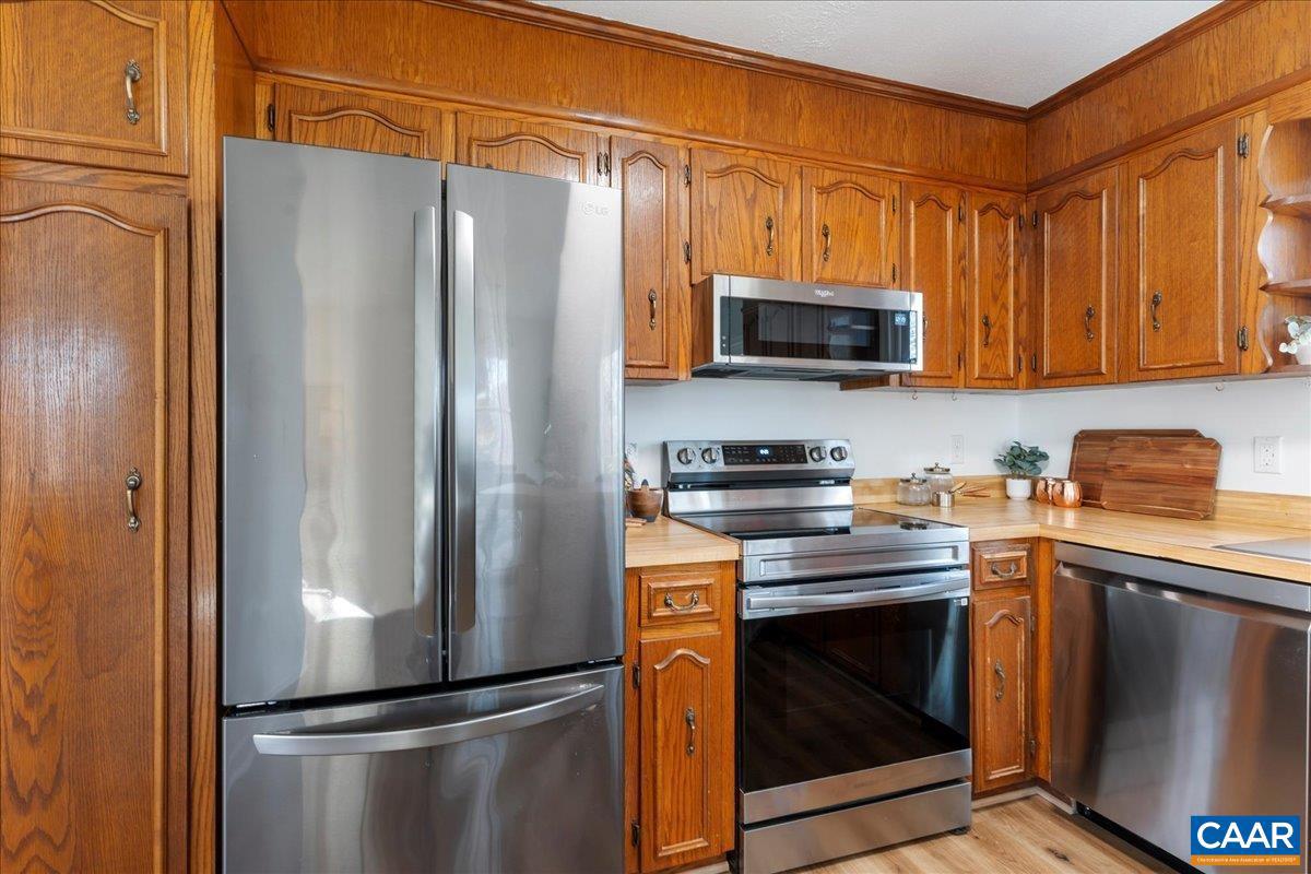 492 RED BIRD LN, STANARDSVILLE, Virginia 22973, 3 Bedrooms Bedrooms, ,3 BathroomsBathrooms,Residential,For sale,492 RED BIRD LN,671161 MLS # 671161