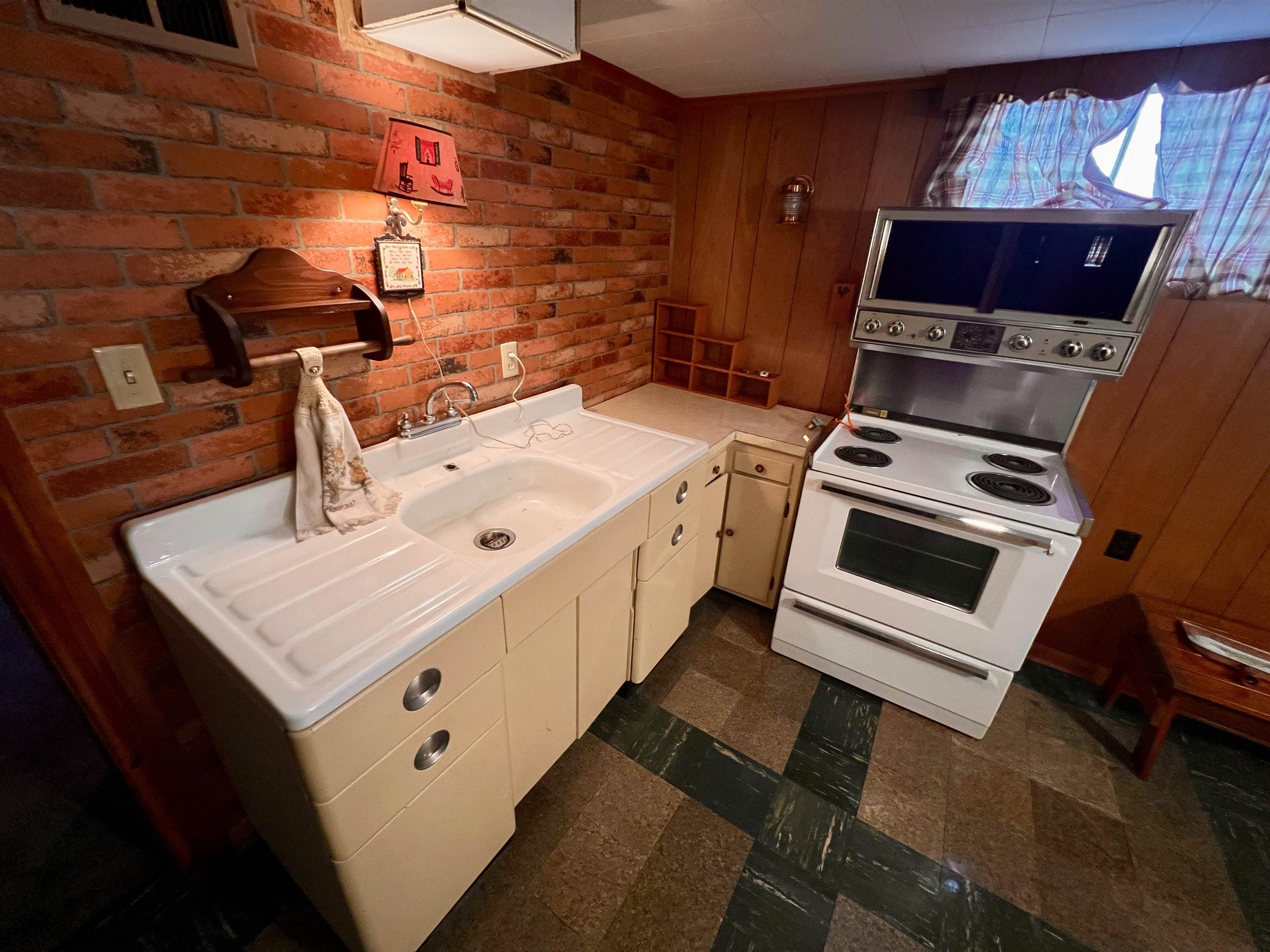 146 MARYLAND AVE, HARRISONBURG, Virginia 22801, 4 Bedrooms Bedrooms, ,2 BathroomsBathrooms,Residential,146 MARYLAND AVE,671165 MLS # 671165 146 MARYLAND AVE, HARRISONBURG, Virginia 22801, 4 Bedrooms Bedrooms, ,2 BathroomsBathrooms,Residential,146 MARYLAND AVE,671165 MLS # 671165