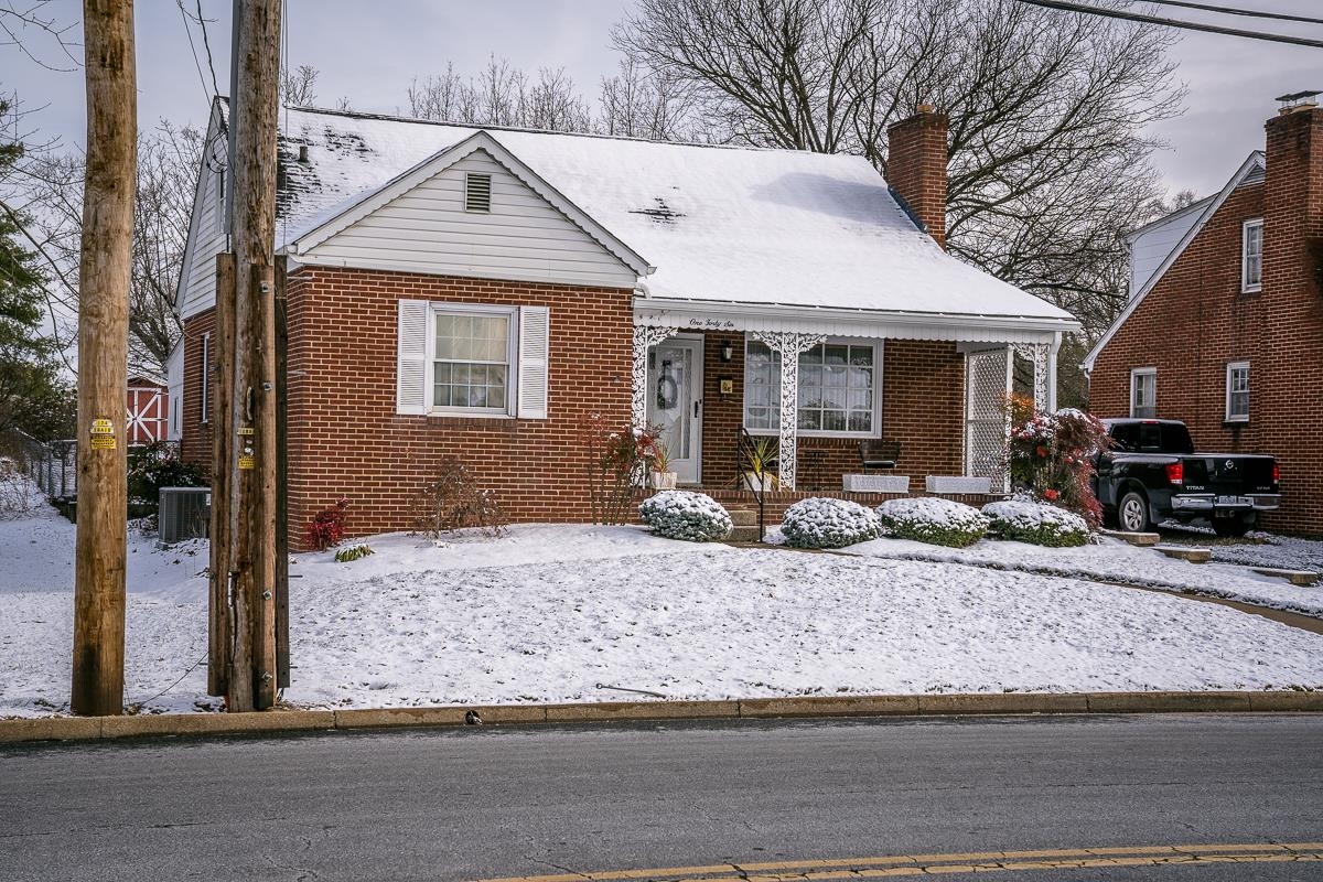 146 MARYLAND AVE, HARRISONBURG, Virginia 22801, 4 Bedrooms Bedrooms, ,2 BathroomsBathrooms,Residential,146 MARYLAND AVE,671165 MLS # 671165