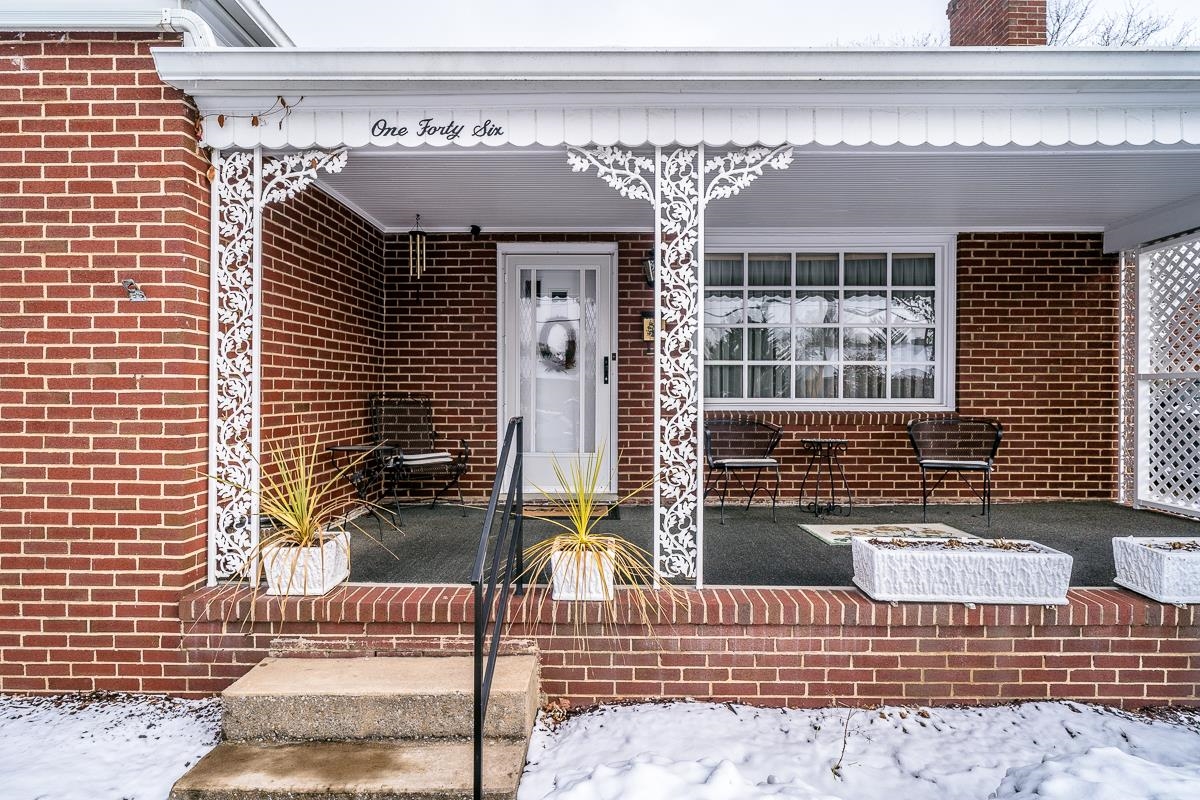 146 MARYLAND AVE, HARRISONBURG, Virginia 22801, 4 Bedrooms Bedrooms, ,2 BathroomsBathrooms,Residential,146 MARYLAND AVE,671165 MLS # 671165