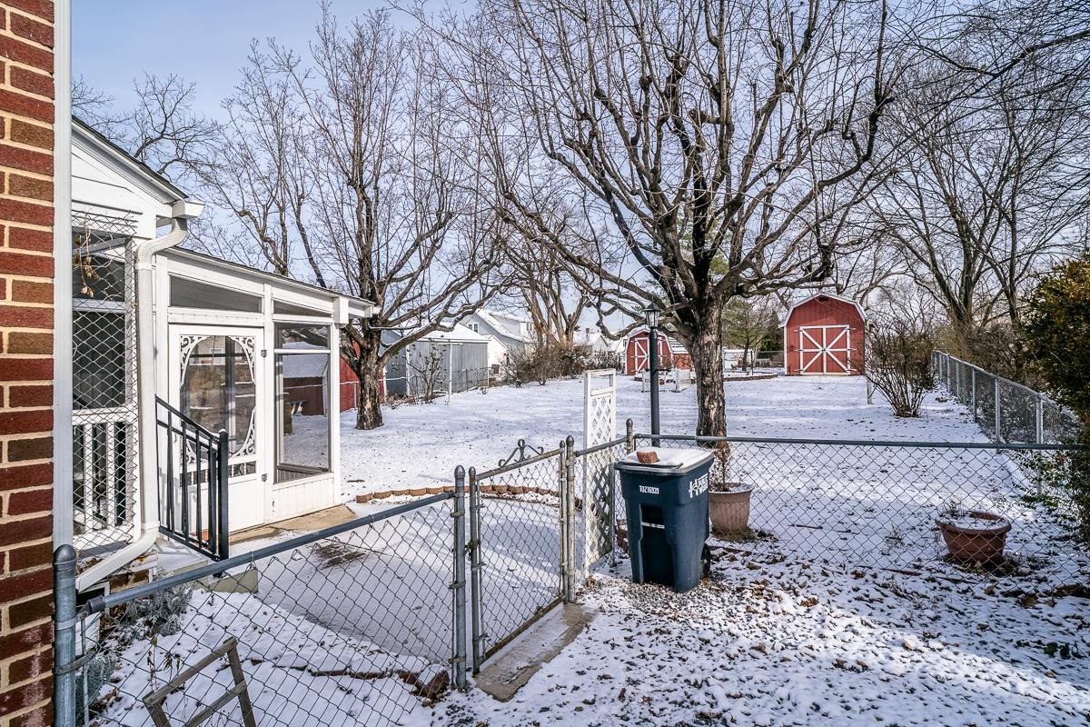 146 MARYLAND AVE, HARRISONBURG, Virginia 22801, 4 Bedrooms Bedrooms, ,2 BathroomsBathrooms,Residential,146 MARYLAND AVE,671165 MLS # 671165