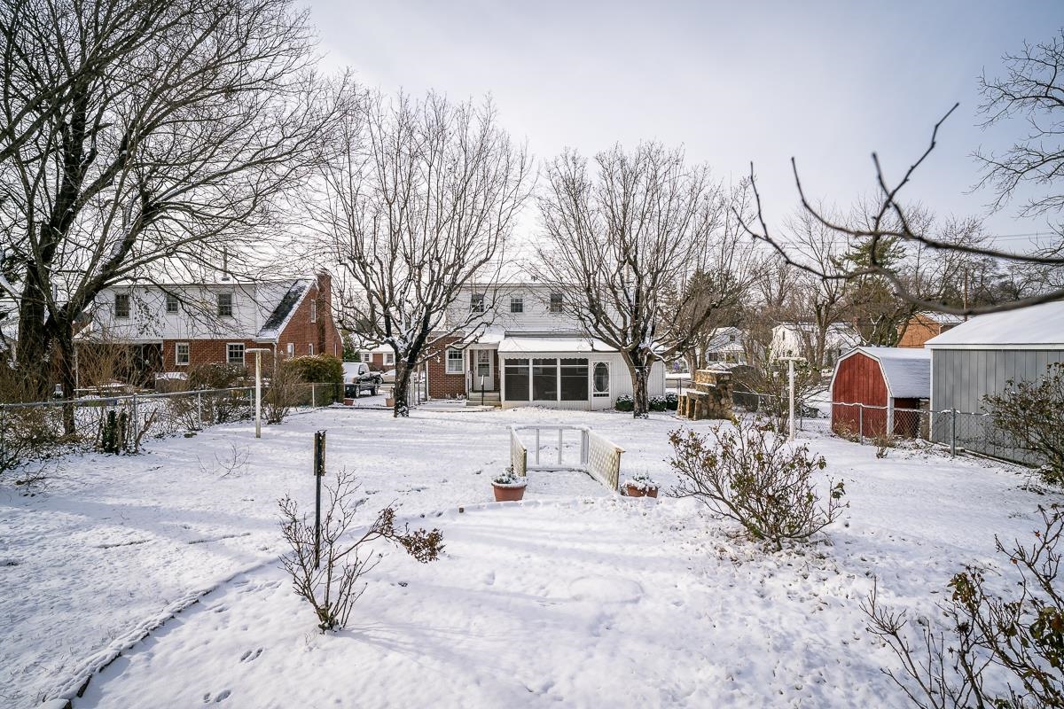 146 MARYLAND AVE, HARRISONBURG, Virginia 22801, 4 Bedrooms Bedrooms, ,2 BathroomsBathrooms,Residential,146 MARYLAND AVE,671165 MLS # 671165