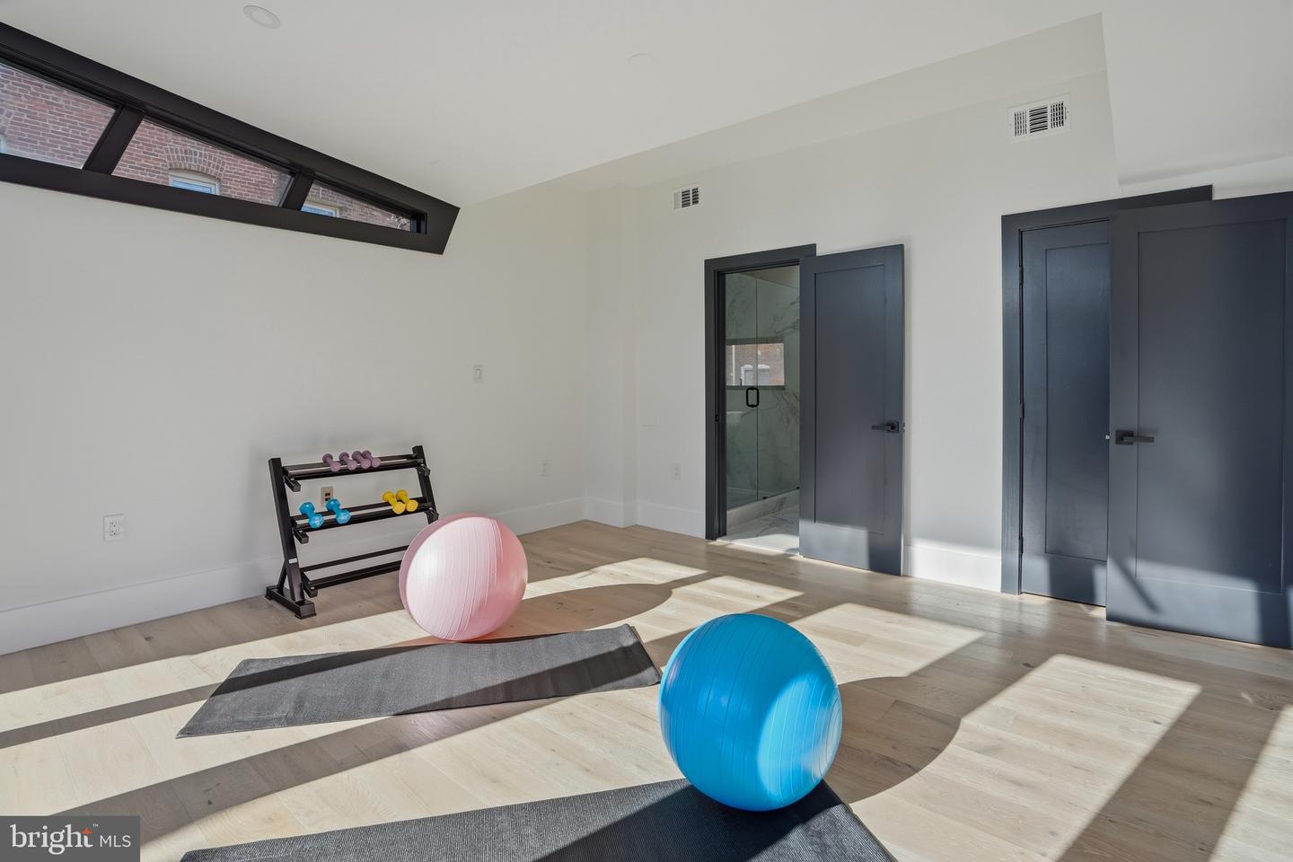 2220 Q ST NW, WASHINGTON, District Of Columbia 20008, 5 Bedrooms Bedrooms, ,5 BathroomsBathrooms,Residential,For sale,2220 Q ST NW,DCDC2230476 MLS # DCDC2230476 2220 Q ST NW, WASHINGTON, District Of Columbia 20008, 5 Bedrooms Bedrooms, ,5 BathroomsBathrooms,Residential,For sale,2220 Q ST NW,DCDC2230476 MLS # DCDC2230476