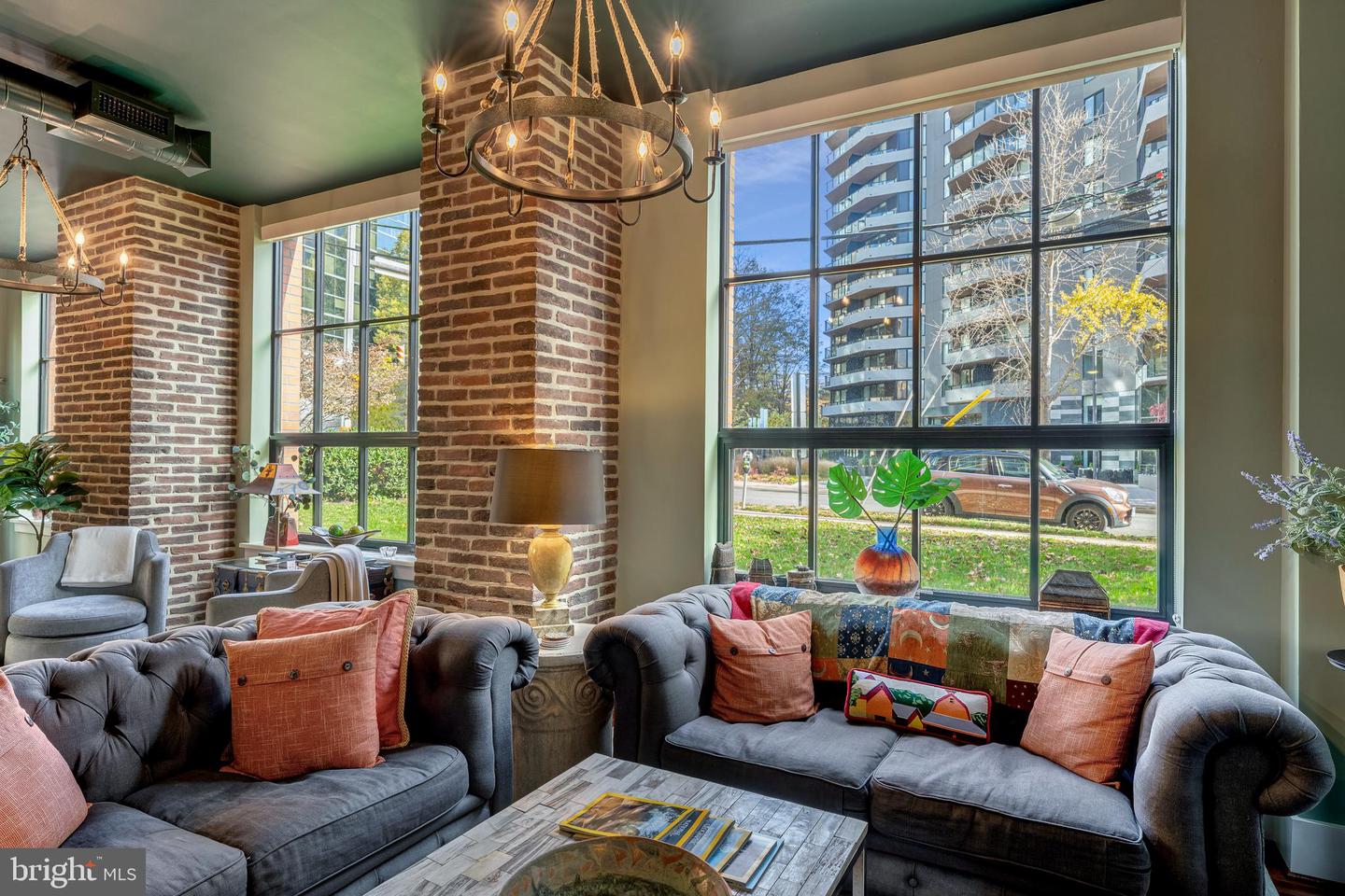 1600 CLARENDON BLVD #W108, ARLINGTON, Virginia 22209, 2 Bedrooms Bedrooms, ,2 BathroomsBathrooms,Residential,For sale,1600 CLARENDON BLVD #W108,VAAR2065896 MLS # VAAR2065896