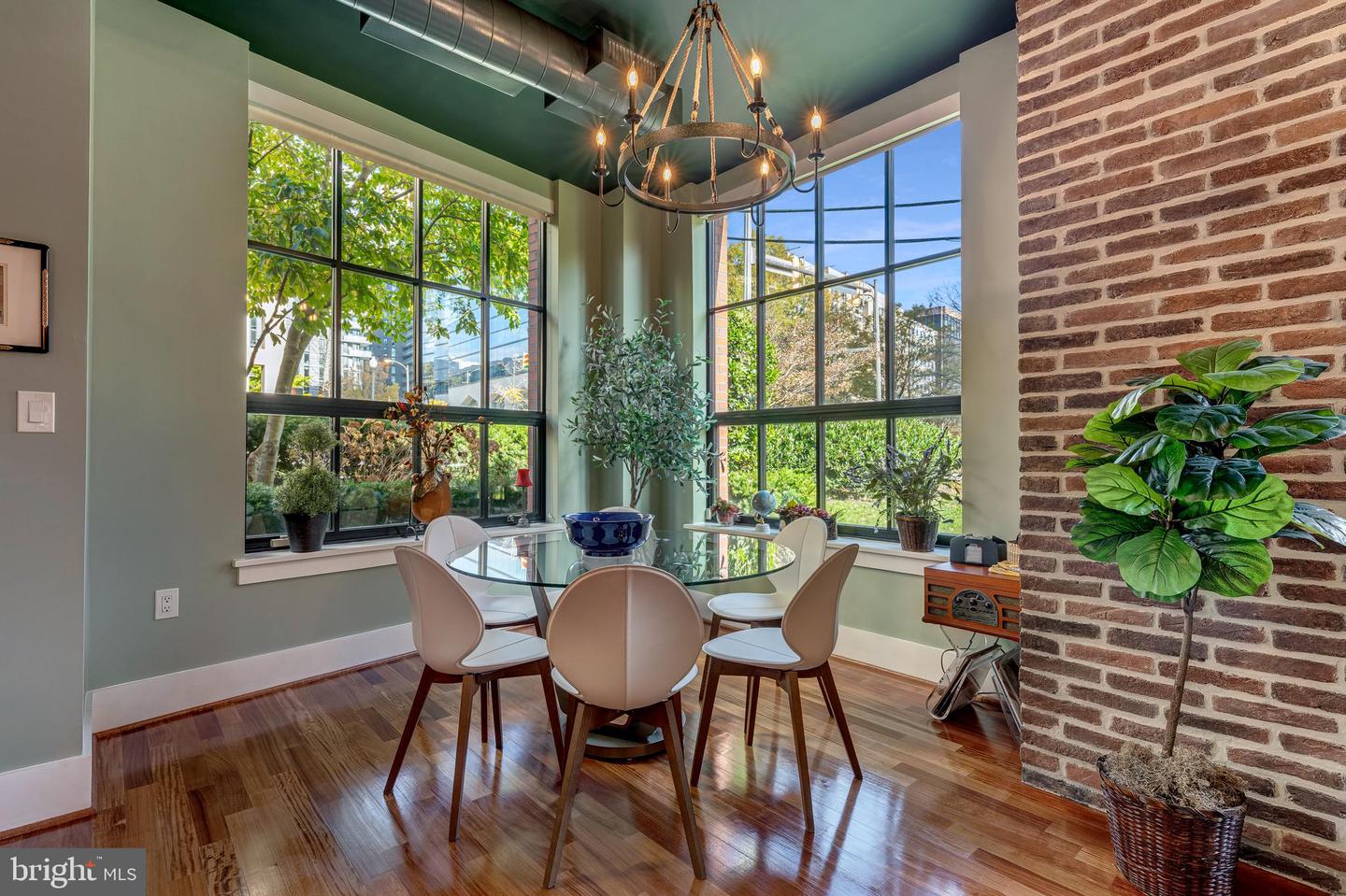 1600 CLARENDON BLVD #W108, ARLINGTON, Virginia 22209, 2 Bedrooms Bedrooms, ,2 BathroomsBathrooms,Residential,For sale,1600 CLARENDON BLVD #W108,VAAR2065896 MLS # VAAR2065896