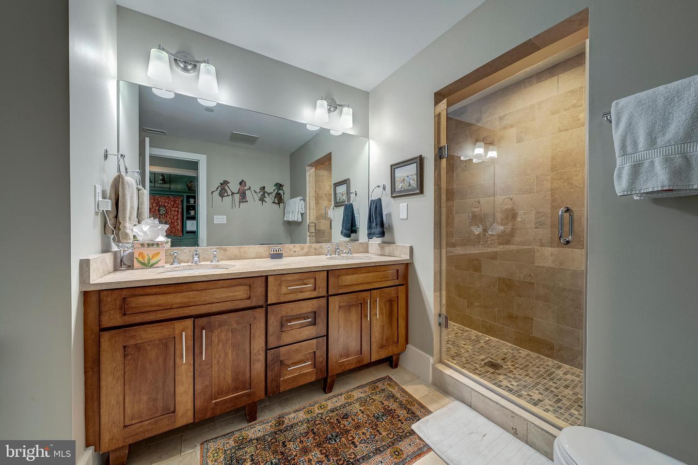 1600 CLARENDON BLVD #W108, ARLINGTON, Virginia 22209, 2 Bedrooms Bedrooms, ,2 BathroomsBathrooms,Residential,For sale,1600 CLARENDON BLVD #W108,VAAR2065896 MLS # VAAR2065896