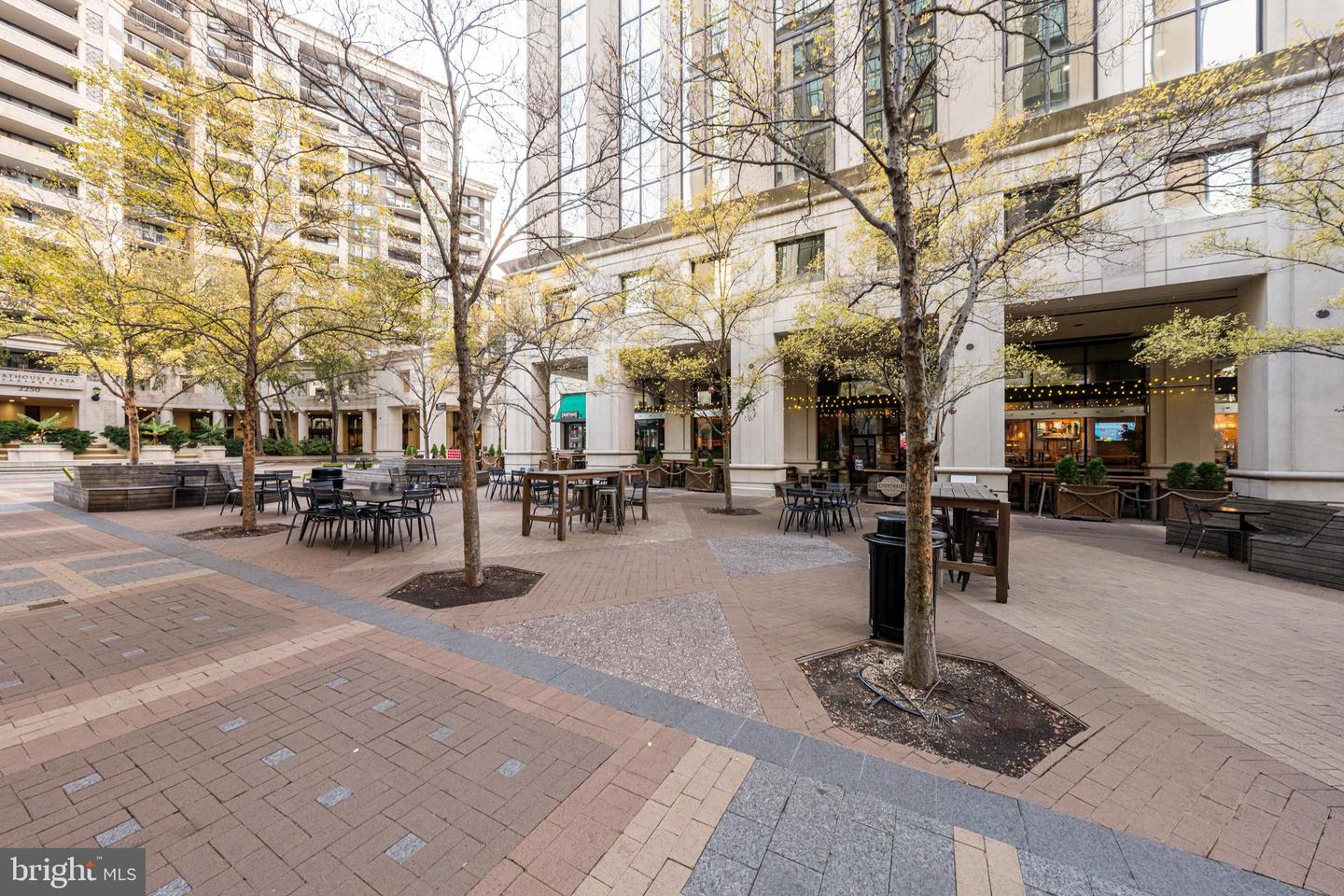 1600 CLARENDON BLVD #W108, ARLINGTON, Virginia 22209, 2 Bedrooms Bedrooms, ,2 BathroomsBathrooms,Residential,For sale,1600 CLARENDON BLVD #W108,VAAR2065896 MLS # VAAR2065896