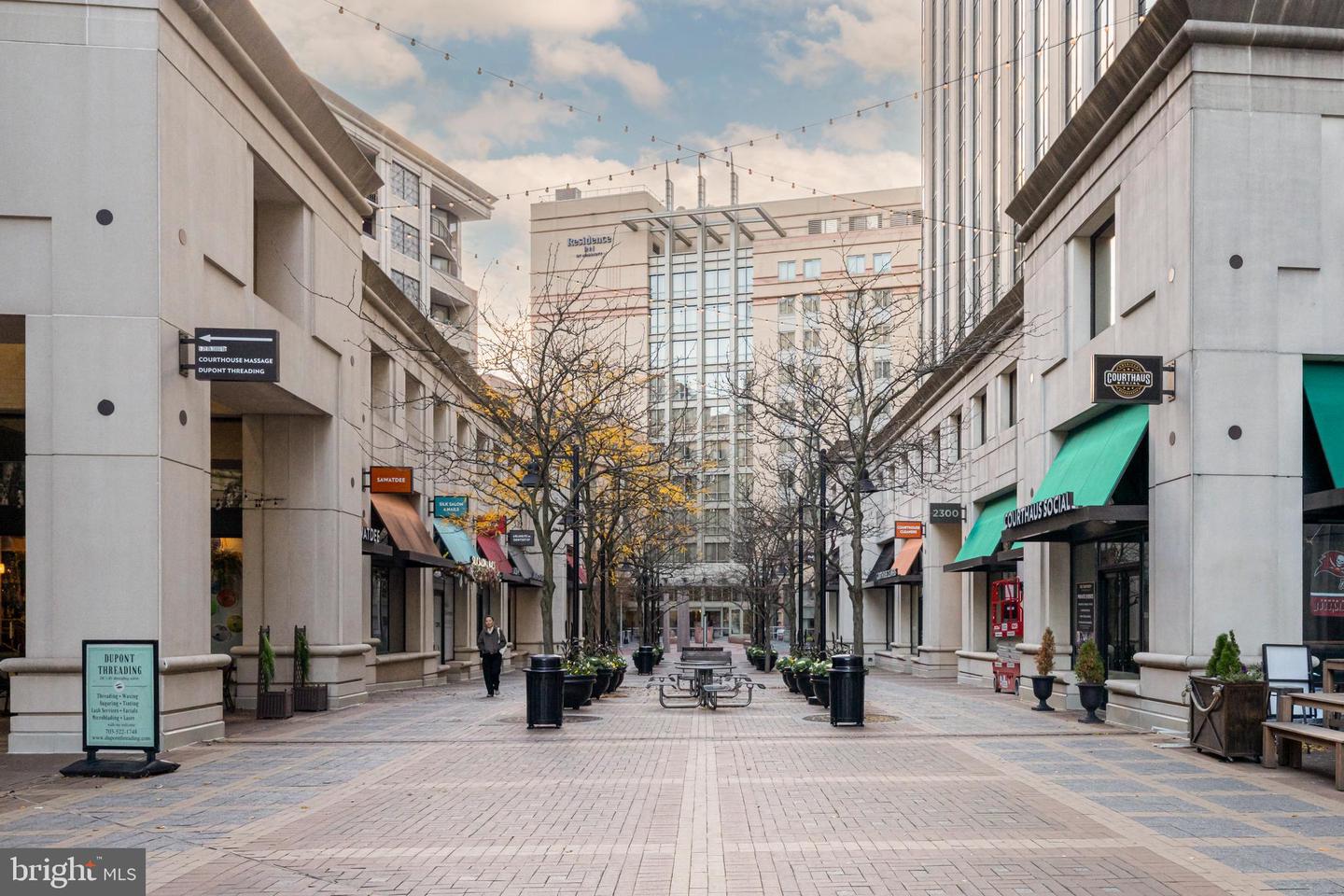 1600 CLARENDON BLVD #W108, ARLINGTON, Virginia 22209, 2 Bedrooms Bedrooms, ,2 BathroomsBathrooms,Residential,For sale,1600 CLARENDON BLVD #W108,VAAR2065896 MLS # VAAR2065896