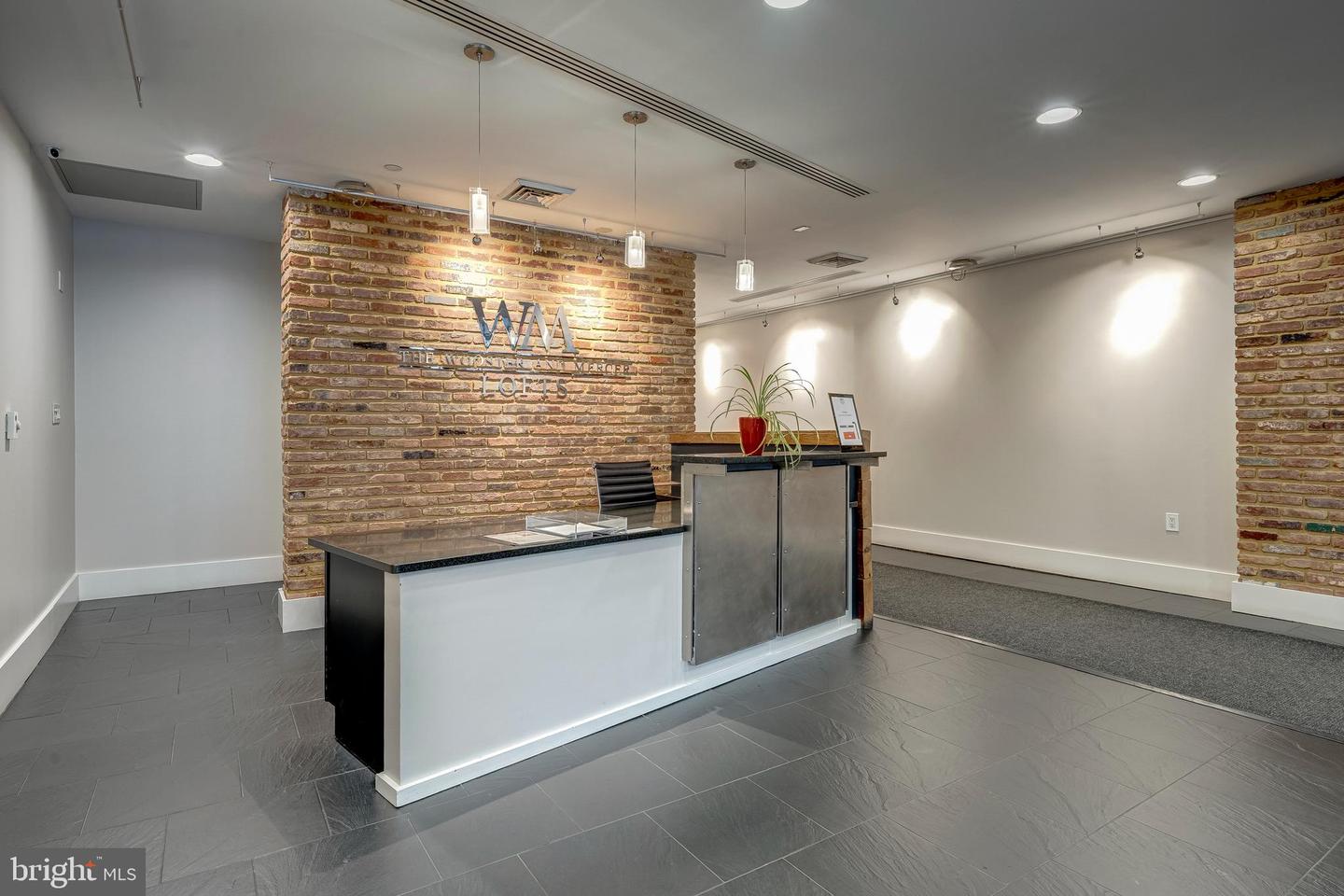 1600 CLARENDON BLVD #W108, ARLINGTON, Virginia 22209, 2 Bedrooms Bedrooms, ,2 BathroomsBathrooms,Residential,For sale,1600 CLARENDON BLVD #W108,VAAR2065896 MLS # VAAR2065896