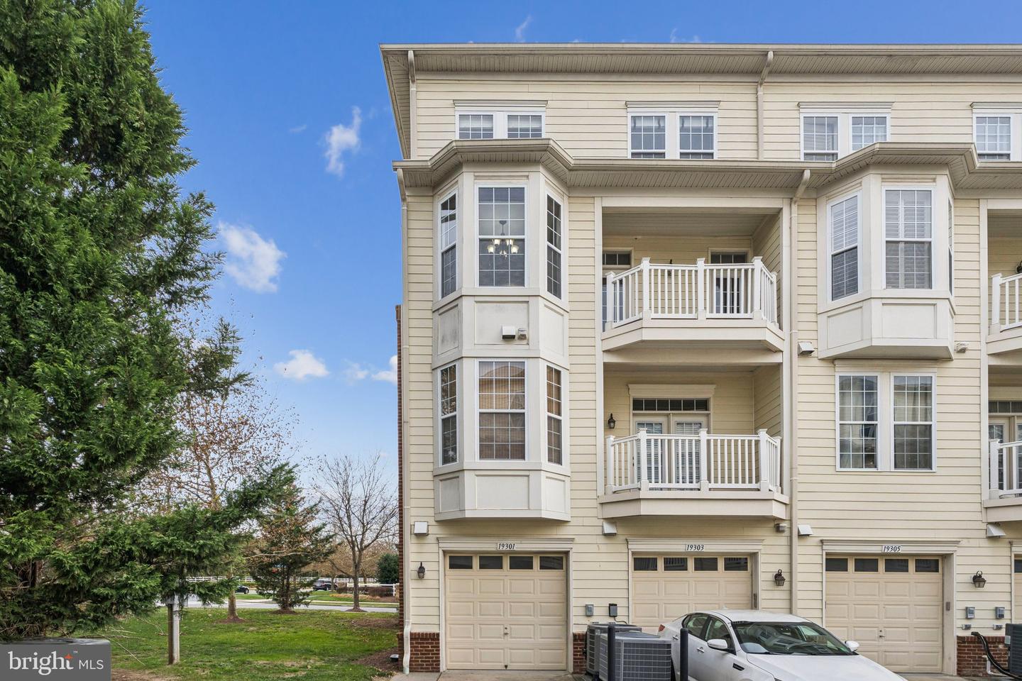 19301 DIAMOND LAKE DR, LEESBURG, Virginia 20176, 3 Bedrooms Bedrooms, ,2 BathroomsBathrooms,Residential,For sale,19301 DIAMOND LAKE DR,VALO2110872 MLS # VALO2110872 19301 DIAMOND LAKE DR, LEESBURG, Virginia 20176, 3 Bedrooms Bedrooms, ,2 BathroomsBathrooms,Residential,For sale,19301 DIAMOND LAKE DR,VALO2110872 MLS # VALO2110872