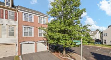 12100 BREVARD PARK CT, BRISTOW, Virginia 20136, 3 Bedrooms Bedrooms, ,2 BathroomsBathrooms,Residential,For sale,12100 BREVARD PARK CT,VAPW2107672 MLS # VAPW2107672