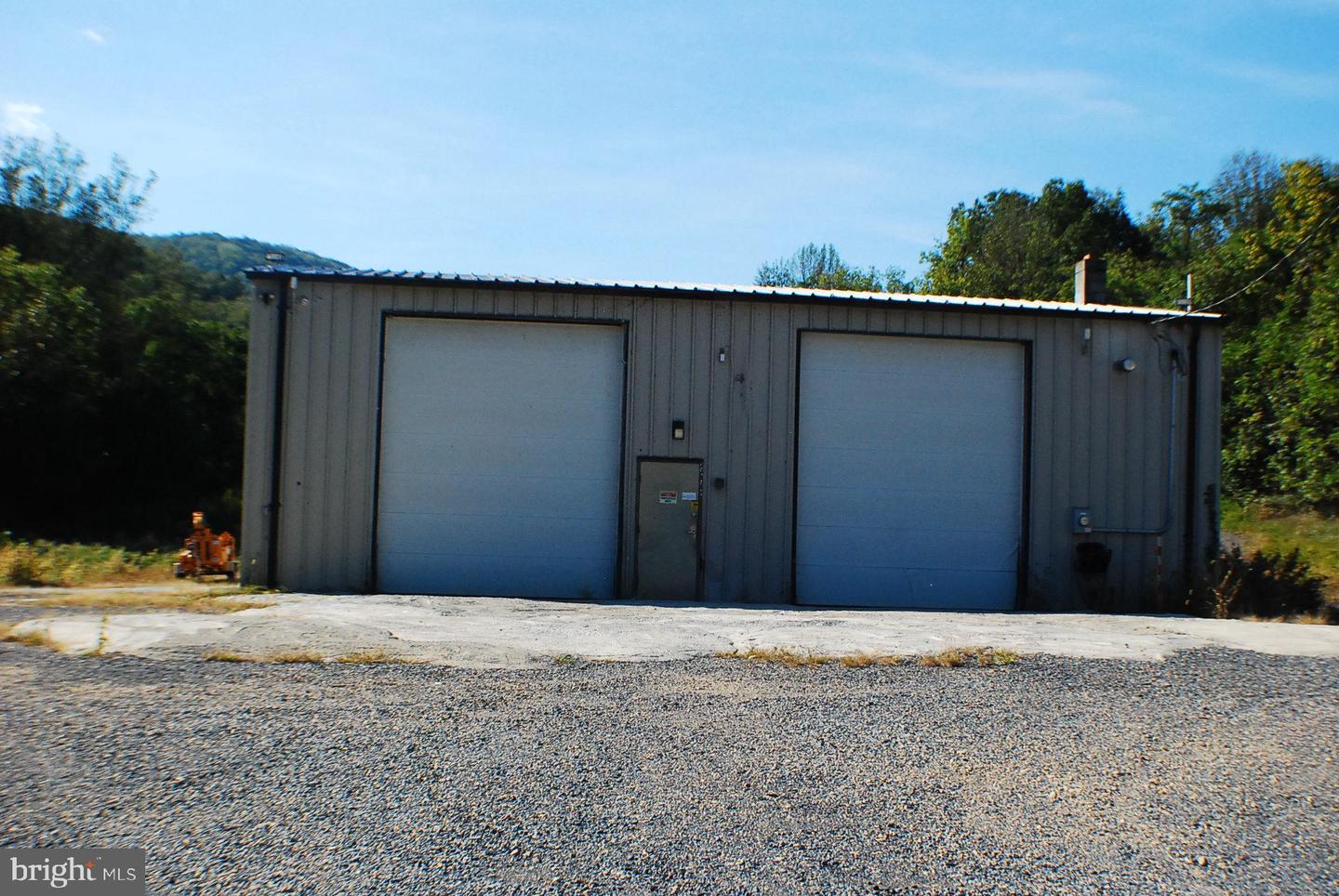 10358 STONEWALL JACKSON HWY, FRONT ROYAL, Virginia 22630, 3 Bedrooms Bedrooms, ,1 BathroomBathrooms,Residential,For sale,10358 STONEWALL JACKSON HWY,VAWR2012792 MLS # VAWR2012792