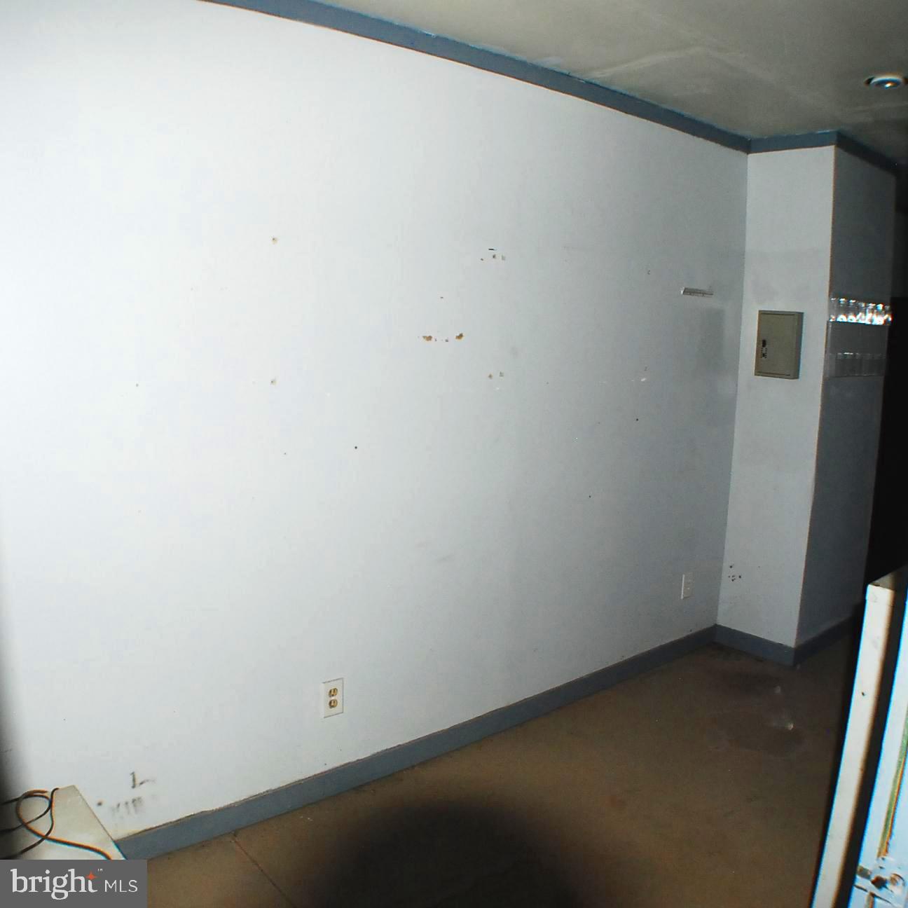 10358 STONEWALL JACKSON HWY, FRONT ROYAL, Virginia 22630, 3 Bedrooms Bedrooms, ,1 BathroomBathrooms,Residential,For sale,10358 STONEWALL JACKSON HWY,VAWR2012792 MLS # VAWR2012792