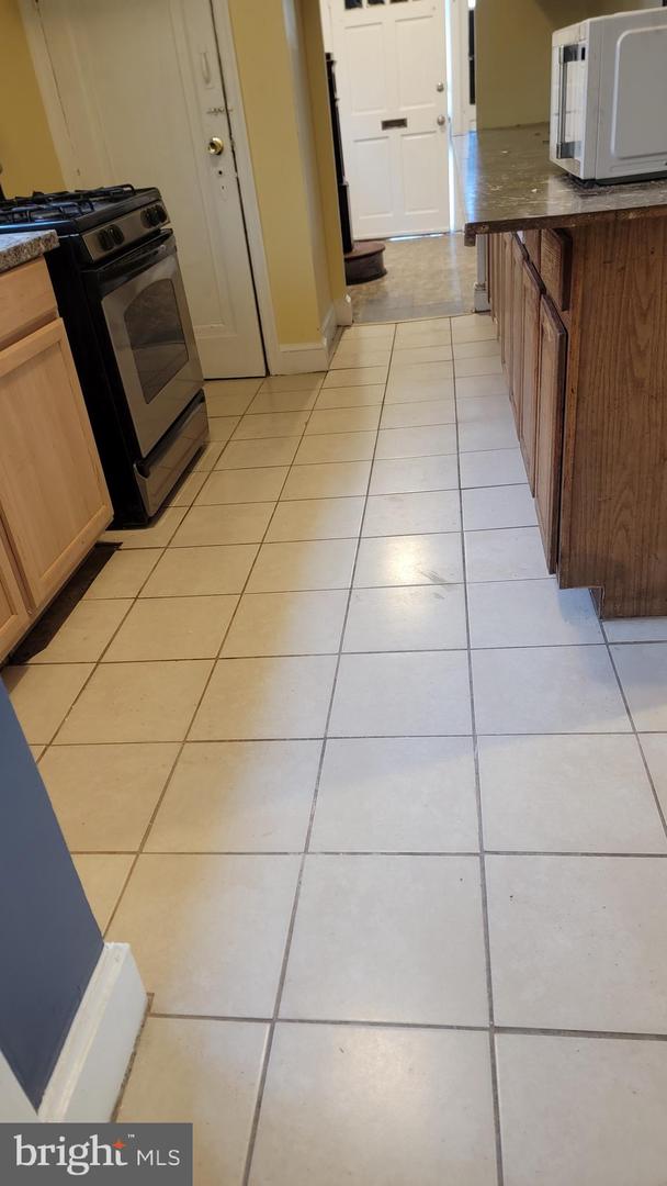 419 ONEIDA PL NW, WASHINGTON, District Of Columbia 20011, 4 Bedrooms Bedrooms, ,2 BathroomsBathrooms,Residential,For sale,419 ONEIDA PL NW,DCDC2232010 MLS # DCDC2232010