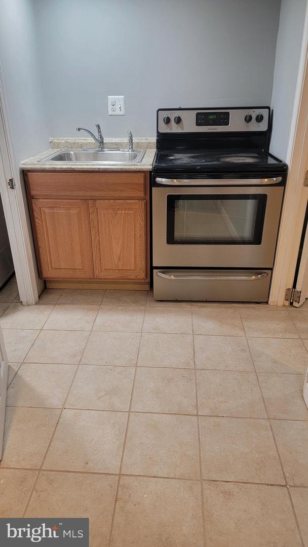 419 ONEIDA PL NW, WASHINGTON, District Of Columbia 20011, 4 Bedrooms Bedrooms, ,2 BathroomsBathrooms,Residential,For sale,419 ONEIDA PL NW,DCDC2232010 MLS # DCDC2232010