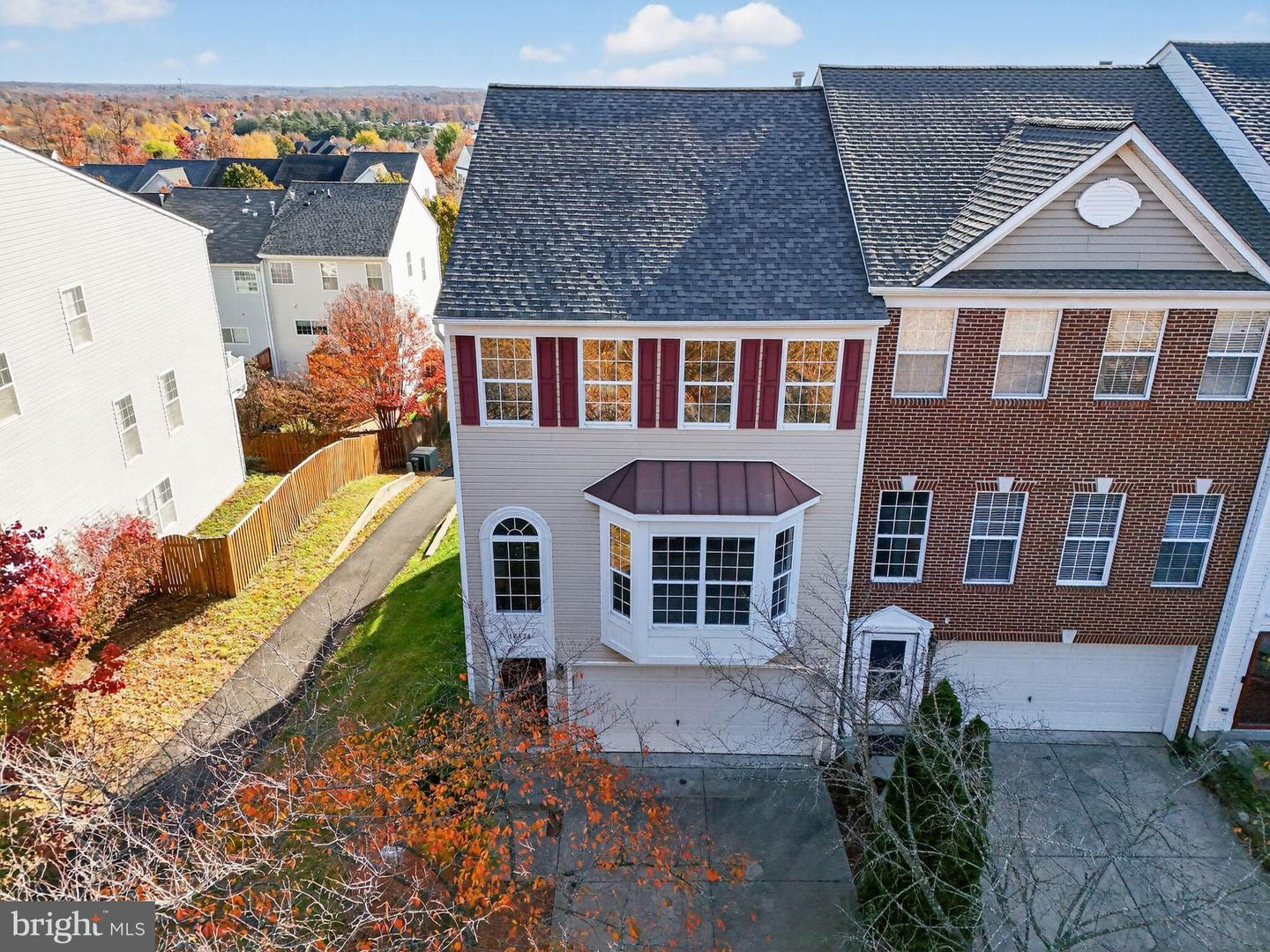 18474 SIERRA SPRINGS SQ, LEESBURG, Virginia 20176, 3 Bedrooms Bedrooms, 13 Rooms Rooms,2 BathroomsBathrooms,Residential,For sale,18474 SIERRA SPRINGS SQ,VALO2110138 MLS # VALO2110138 18474 SIERRA SPRINGS SQ, LEESBURG, Virginia 20176, 3 Bedrooms Bedrooms, 13 Rooms Rooms,2 BathroomsBathrooms,Residential,For sale,18474 SIERRA SPRINGS SQ,VALO2110138 MLS # VALO2110138