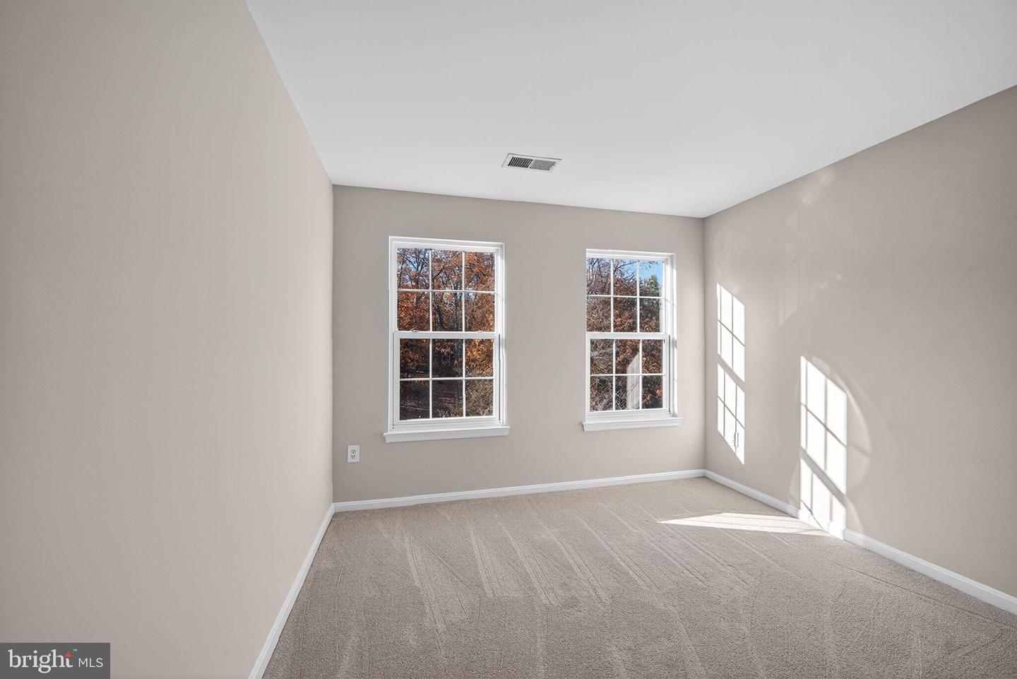 18474 SIERRA SPRINGS SQ, LEESBURG, Virginia 20176, 3 Bedrooms Bedrooms, 13 Rooms Rooms,2 BathroomsBathrooms,Residential,For sale,18474 SIERRA SPRINGS SQ,VALO2110138 MLS # VALO2110138 18474 SIERRA SPRINGS SQ, LEESBURG, Virginia 20176, 3 Bedrooms Bedrooms, 13 Rooms Rooms,2 BathroomsBathrooms,Residential,For sale,18474 SIERRA SPRINGS SQ,VALO2110138 MLS # VALO2110138