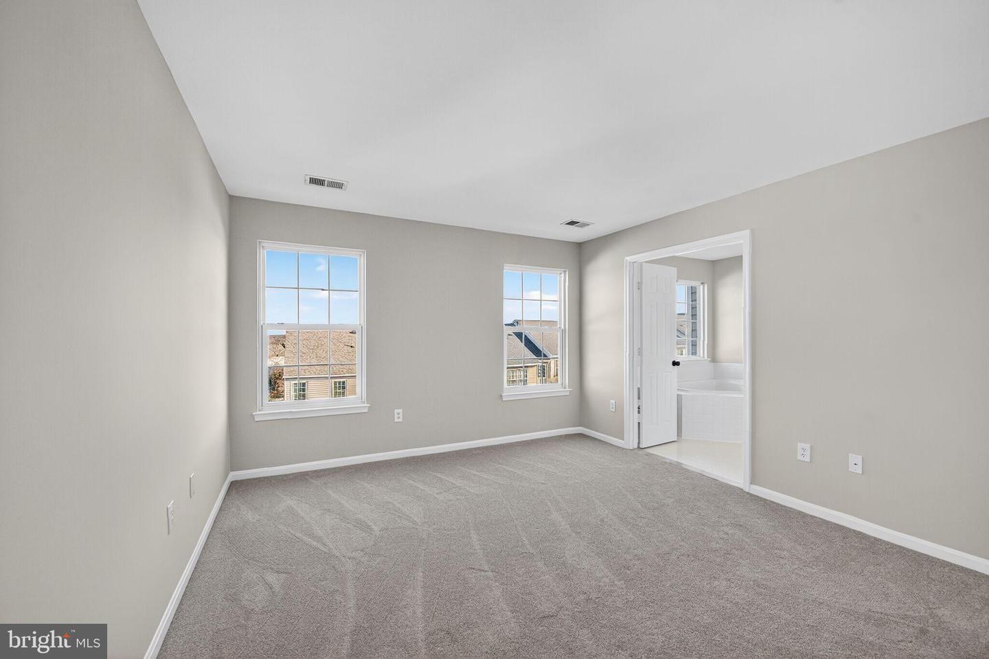 18474 SIERRA SPRINGS SQ, LEESBURG, Virginia 20176, 3 Bedrooms Bedrooms, 13 Rooms Rooms,2 BathroomsBathrooms,Residential,For sale,18474 SIERRA SPRINGS SQ,VALO2110138 MLS # VALO2110138 18474 SIERRA SPRINGS SQ, LEESBURG, Virginia 20176, 3 Bedrooms Bedrooms, 13 Rooms Rooms,2 BathroomsBathrooms,Residential,For sale,18474 SIERRA SPRINGS SQ,VALO2110138 MLS # VALO2110138