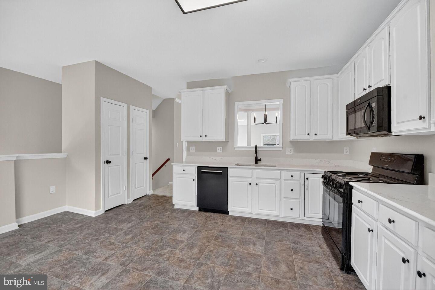 18474 SIERRA SPRINGS SQ, LEESBURG, Virginia 20176, 3 Bedrooms Bedrooms, 13 Rooms Rooms,2 BathroomsBathrooms,Residential,For sale,18474 SIERRA SPRINGS SQ,VALO2110138 MLS # VALO2110138 18474 SIERRA SPRINGS SQ, LEESBURG, Virginia 20176, 3 Bedrooms Bedrooms, 13 Rooms Rooms,2 BathroomsBathrooms,Residential,For sale,18474 SIERRA SPRINGS SQ,VALO2110138 MLS # VALO2110138