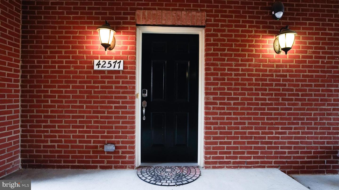 42577 SUNSET RIDGE SQ, ASHBURN, Virginia 20148, 3 Bedrooms Bedrooms, ,2 BathroomsBathrooms,Residential,For sale,42577 SUNSET RIDGE SQ,VALO2110536 MLS # VALO2110536 42577 SUNSET RIDGE SQ, ASHBURN, Virginia 20148, 3 Bedrooms Bedrooms, ,2 BathroomsBathrooms,Residential,For sale,42577 SUNSET RIDGE SQ,VALO2110536 MLS # VALO2110536