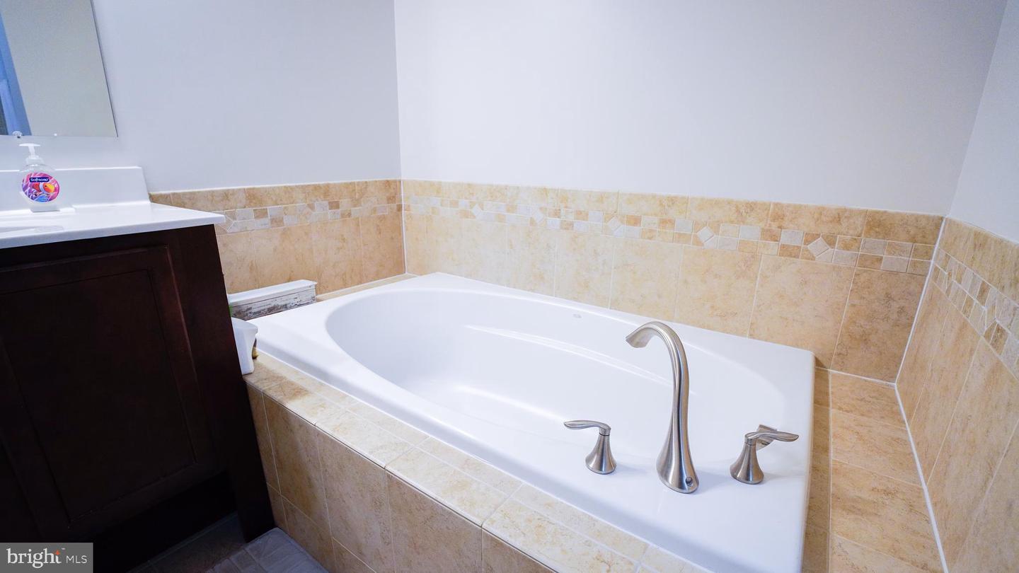 42577 SUNSET RIDGE SQ, ASHBURN, Virginia 20148, 3 Bedrooms Bedrooms, ,2 BathroomsBathrooms,Residential,For sale,42577 SUNSET RIDGE SQ,VALO2110536 MLS # VALO2110536 42577 SUNSET RIDGE SQ, ASHBURN, Virginia 20148, 3 Bedrooms Bedrooms, ,2 BathroomsBathrooms,Residential,For sale,42577 SUNSET RIDGE SQ,VALO2110536 MLS # VALO2110536