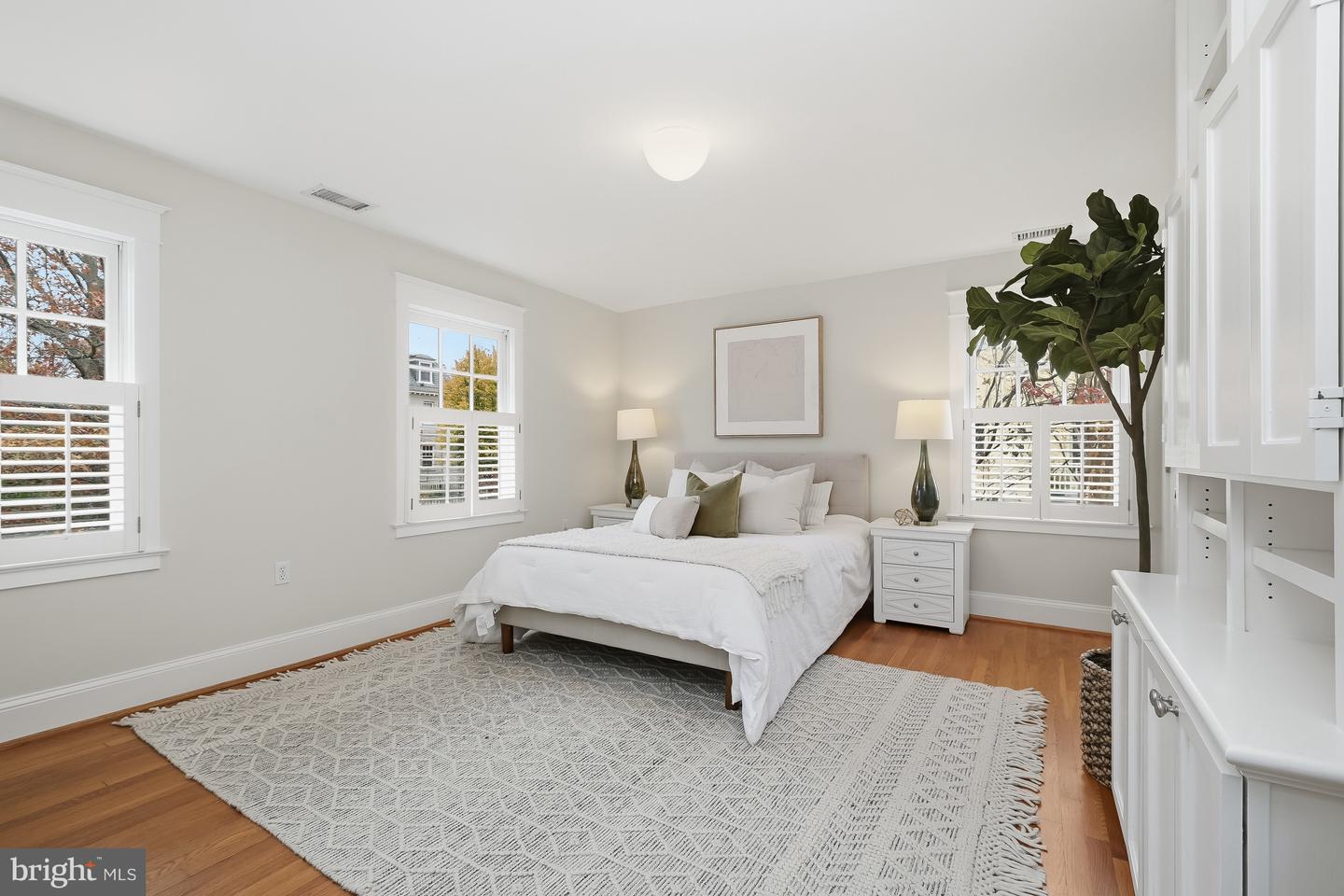 3506 35TH ST NW, WASHINGTON, District Of Columbia 20016, 3 Bedrooms Bedrooms, 6 Rooms Rooms,2 BathroomsBathrooms,Residential,For sale,3506 35TH ST NW,DCDC2231744 MLS # DCDC2231744