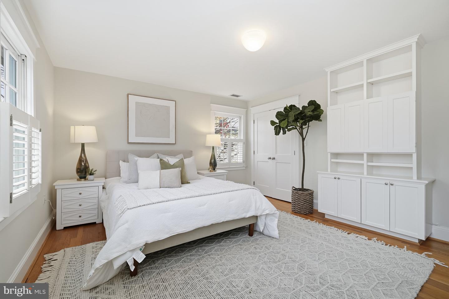 3506 35TH ST NW, WASHINGTON, District Of Columbia 20016, 3 Bedrooms Bedrooms, 6 Rooms Rooms,2 BathroomsBathrooms,Residential,For sale,3506 35TH ST NW,DCDC2231744 MLS # DCDC2231744