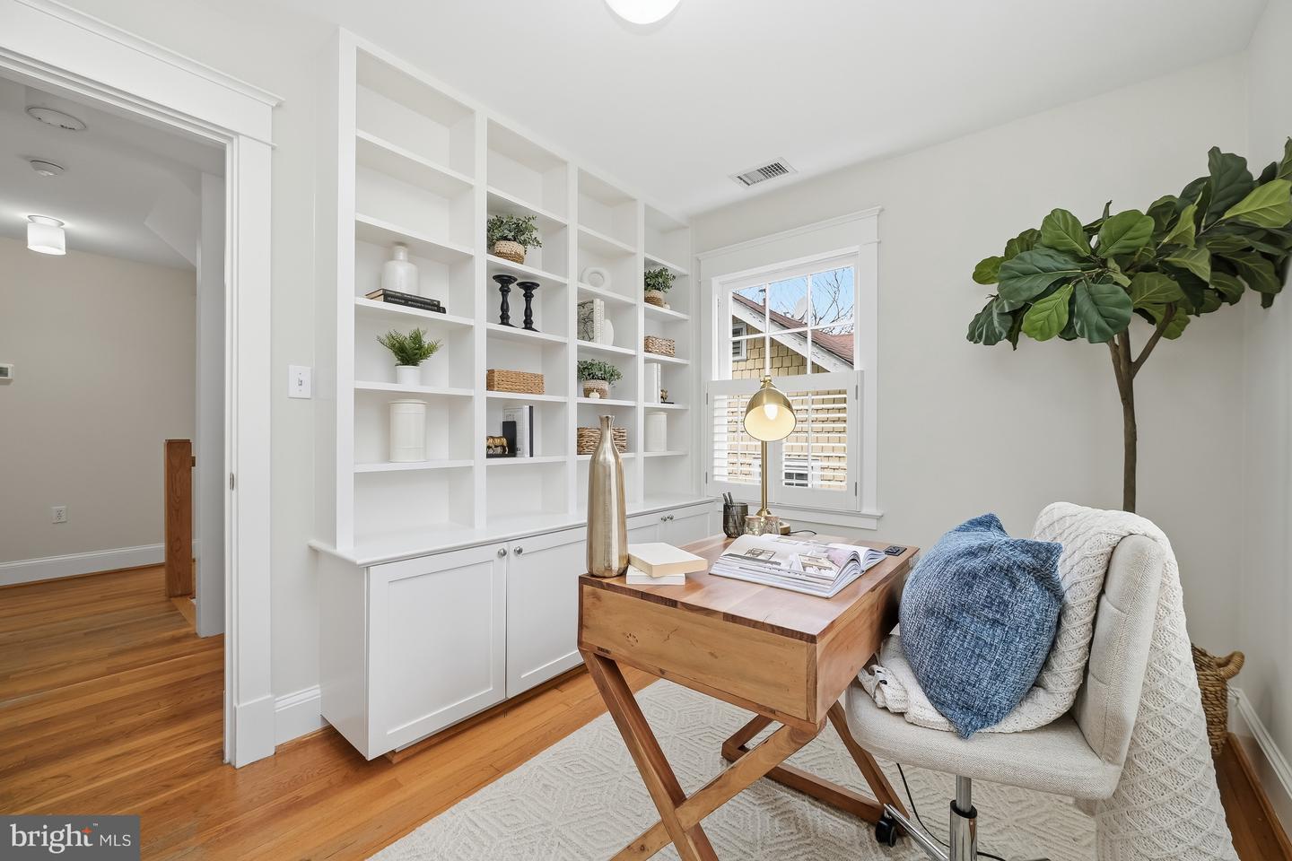 3506 35TH ST NW, WASHINGTON, District Of Columbia 20016, 3 Bedrooms Bedrooms, 6 Rooms Rooms,2 BathroomsBathrooms,Residential,For sale,3506 35TH ST NW,DCDC2231744 MLS # DCDC2231744