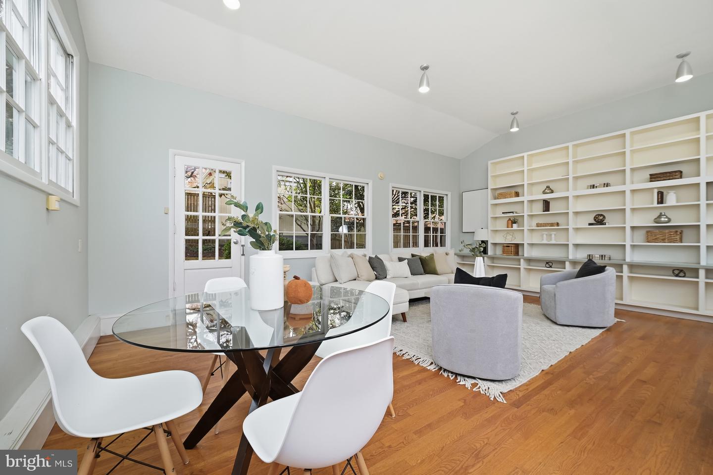 3506 35TH ST NW, WASHINGTON, District Of Columbia 20016, 3 Bedrooms Bedrooms, 6 Rooms Rooms,2 BathroomsBathrooms,Residential,For sale,3506 35TH ST NW,DCDC2231744 MLS # DCDC2231744