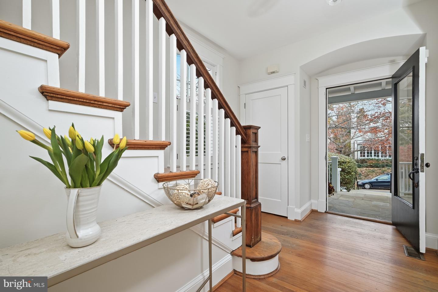 3506 35TH ST NW, WASHINGTON, District Of Columbia 20016, 3 Bedrooms Bedrooms, 6 Rooms Rooms,2 BathroomsBathrooms,Residential,For sale,3506 35TH ST NW,DCDC2231744 MLS # DCDC2231744