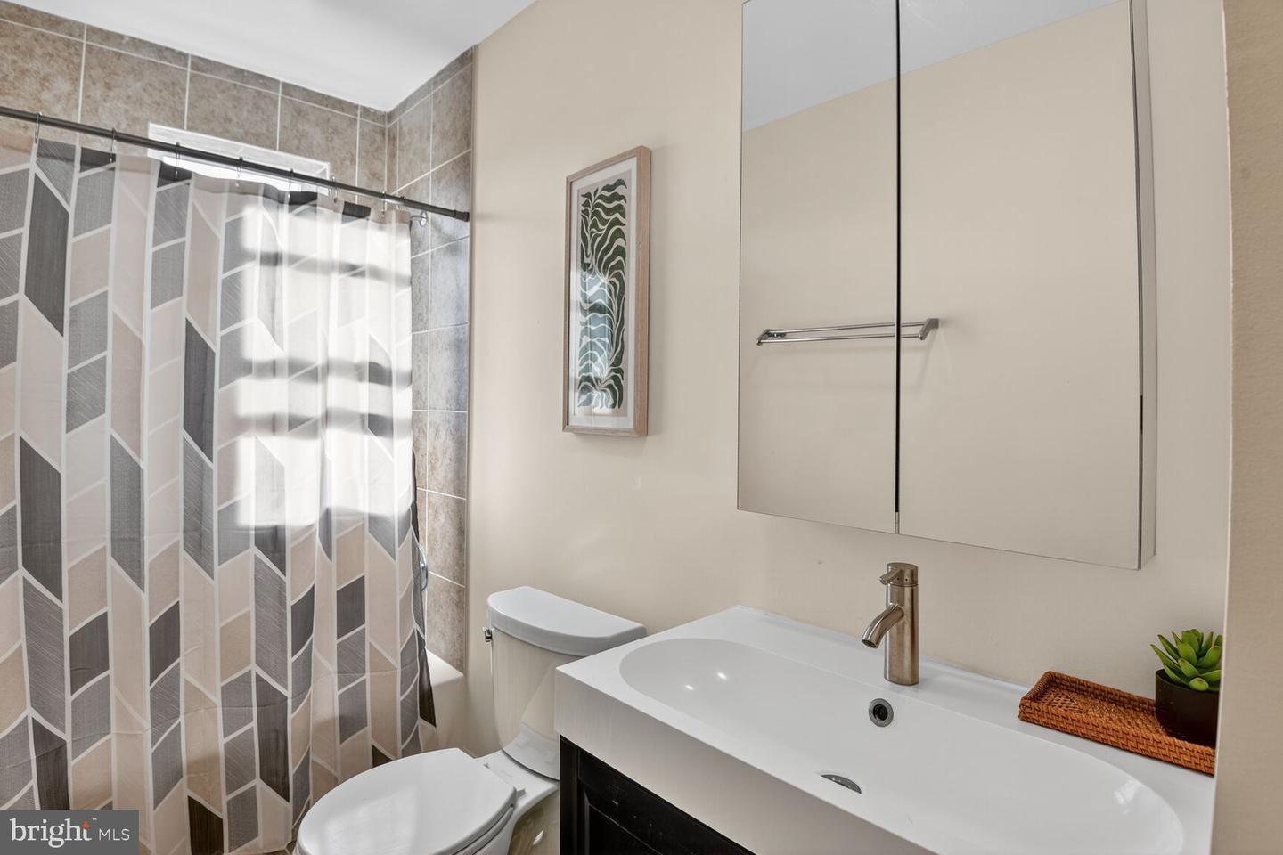 4321 MINNESOTA AVE NE, WASHINGTON, District Of Columbia 20019, 4 Bedrooms Bedrooms, ,3 BathroomsBathrooms,Residential,For sale,4321 MINNESOTA AVE NE,DCDC2231890 MLS # DCDC2231890