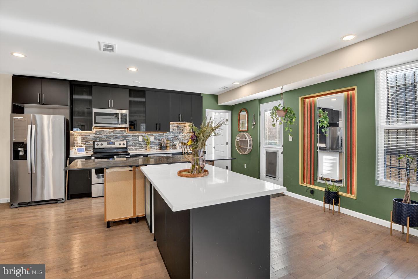 4321 MINNESOTA AVE NE, WASHINGTON, District Of Columbia 20019, 4 Bedrooms Bedrooms, ,3 BathroomsBathrooms,Residential,For sale,4321 MINNESOTA AVE NE,DCDC2231890 MLS # DCDC2231890