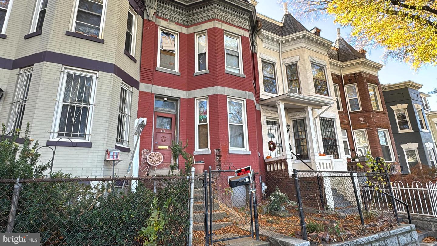 11 RHODE ISLAND AVE NE, WASHINGTON, District Of Columbia 20002, 3 Bedrooms Bedrooms, ,1 BathroomBathrooms,Residential,For sale,11 RHODE ISLAND AVE NE,DCDC2232022 MLS # DCDC2232022 11 RHODE ISLAND AVE NE, WASHINGTON, District Of Columbia 20002, 3 Bedrooms Bedrooms, ,1 BathroomBathrooms,Residential,For sale,11 RHODE ISLAND AVE NE,DCDC2232022 MLS # DCDC2232022