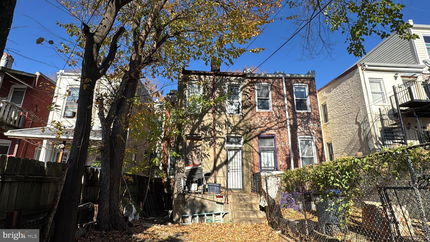 11 RHODE ISLAND AVE NE, WASHINGTON, District Of Columbia 20002, 3 Bedrooms Bedrooms, ,1 BathroomBathrooms,Residential,For sale,11 RHODE ISLAND AVE NE,DCDC2232022 MLS # DCDC2232022 11 RHODE ISLAND AVE NE, WASHINGTON, District Of Columbia 20002, 3 Bedrooms Bedrooms, ,1 BathroomBathrooms,Residential,For sale,11 RHODE ISLAND AVE NE,DCDC2232022 MLS # DCDC2232022