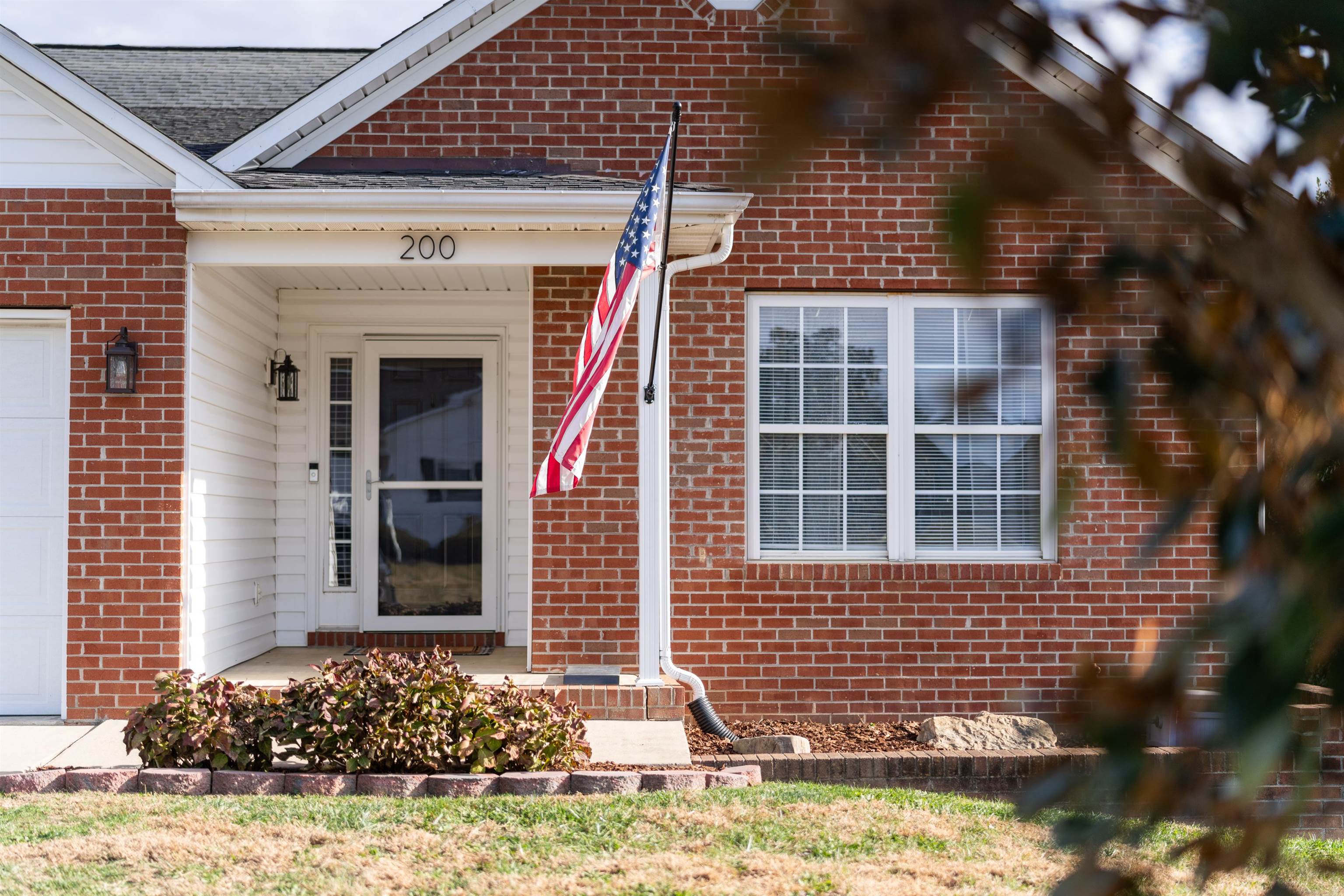 200 BEDFORD RD, WAYNESBORO, Virginia 22980, 5 Bedrooms Bedrooms, ,3 BathroomsBathrooms,Residential,200 BEDFORD RD,671171 MLS # 671171