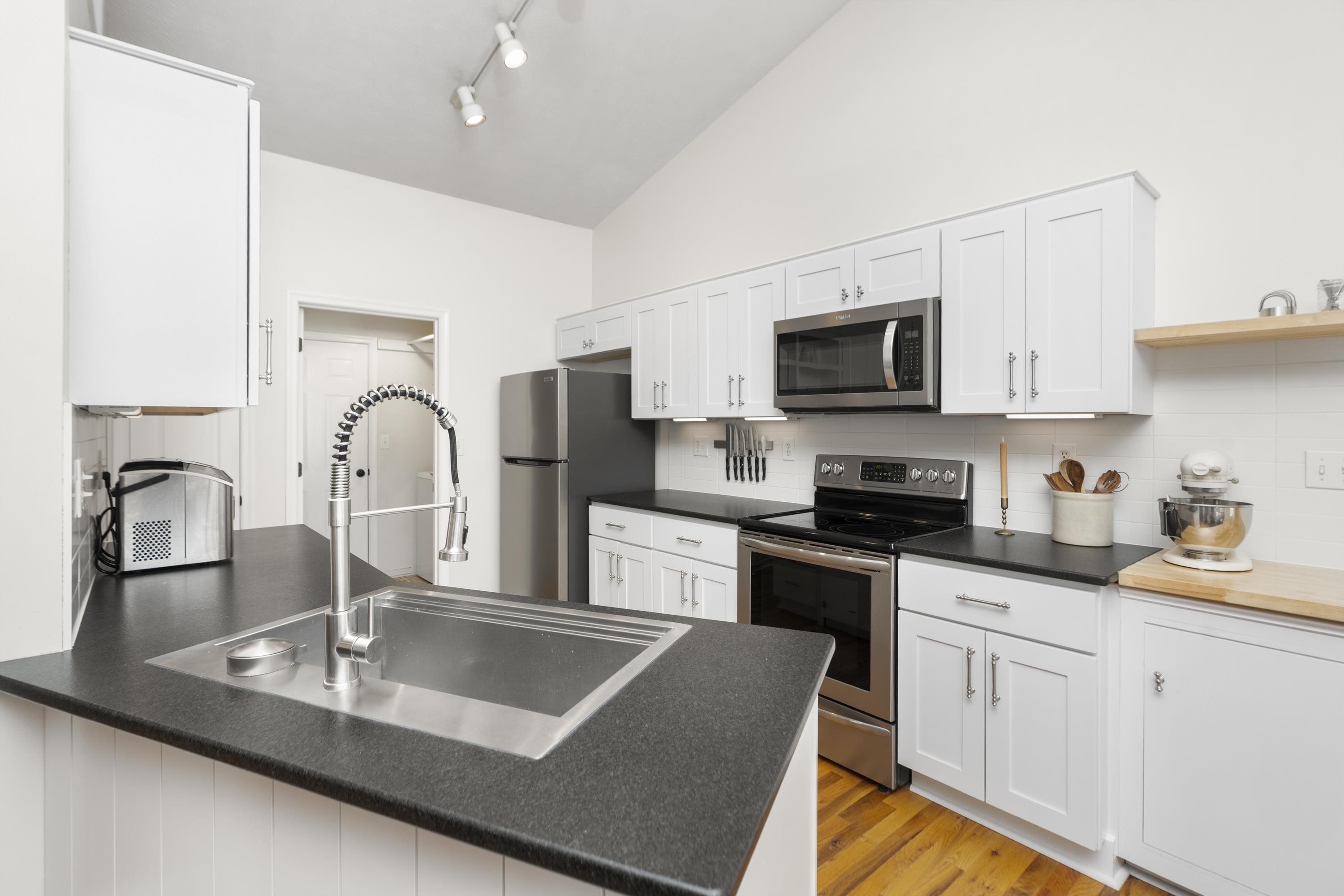 200 BEDFORD RD, WAYNESBORO, Virginia 22980, 5 Bedrooms Bedrooms, ,3 BathroomsBathrooms,Residential,200 BEDFORD RD,671171 MLS # 671171 200 BEDFORD RD, WAYNESBORO, Virginia 22980, 5 Bedrooms Bedrooms, ,3 BathroomsBathrooms,Residential,200 BEDFORD RD,671171 MLS # 671171