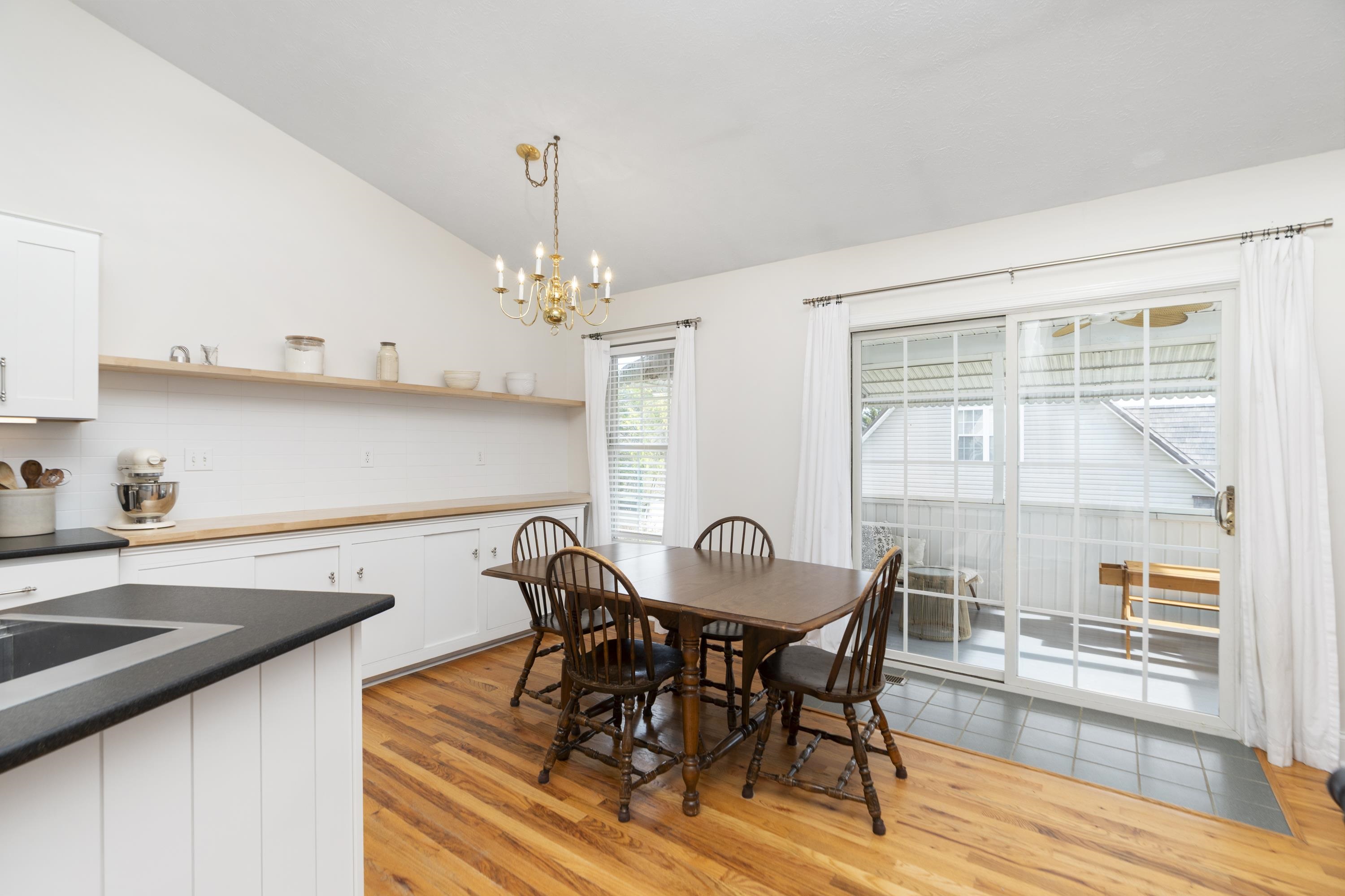 200 BEDFORD RD, WAYNESBORO, Virginia 22980, 5 Bedrooms Bedrooms, ,3 BathroomsBathrooms,Residential,200 BEDFORD RD,671171 MLS # 671171 200 BEDFORD RD, WAYNESBORO, Virginia 22980, 5 Bedrooms Bedrooms, ,3 BathroomsBathrooms,Residential,200 BEDFORD RD,671171 MLS # 671171