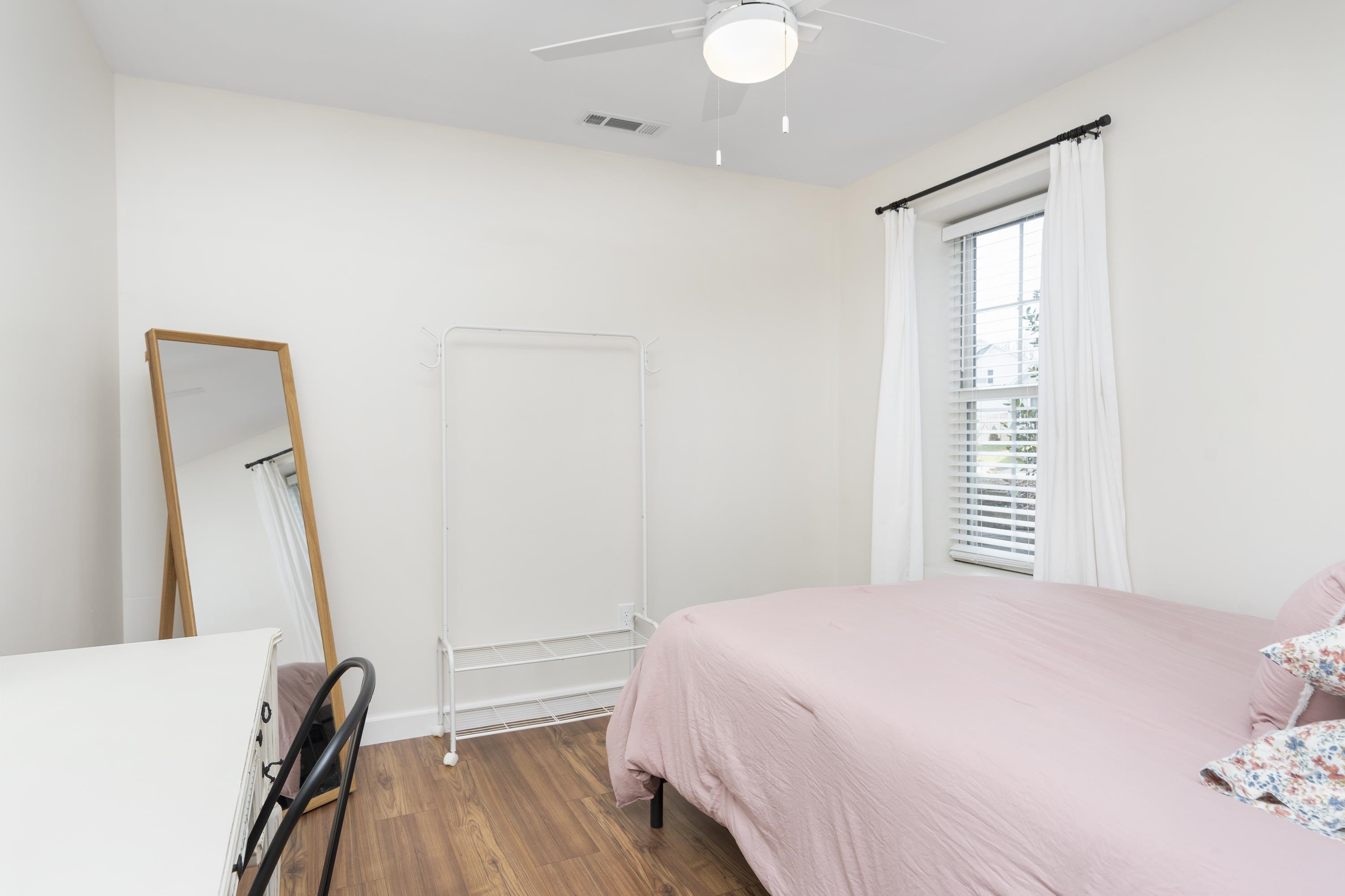 200 BEDFORD RD, WAYNESBORO, Virginia 22980, 5 Bedrooms Bedrooms, ,3 BathroomsBathrooms,Residential,200 BEDFORD RD,671171 MLS # 671171 200 BEDFORD RD, WAYNESBORO, Virginia 22980, 5 Bedrooms Bedrooms, ,3 BathroomsBathrooms,Residential,200 BEDFORD RD,671171 MLS # 671171