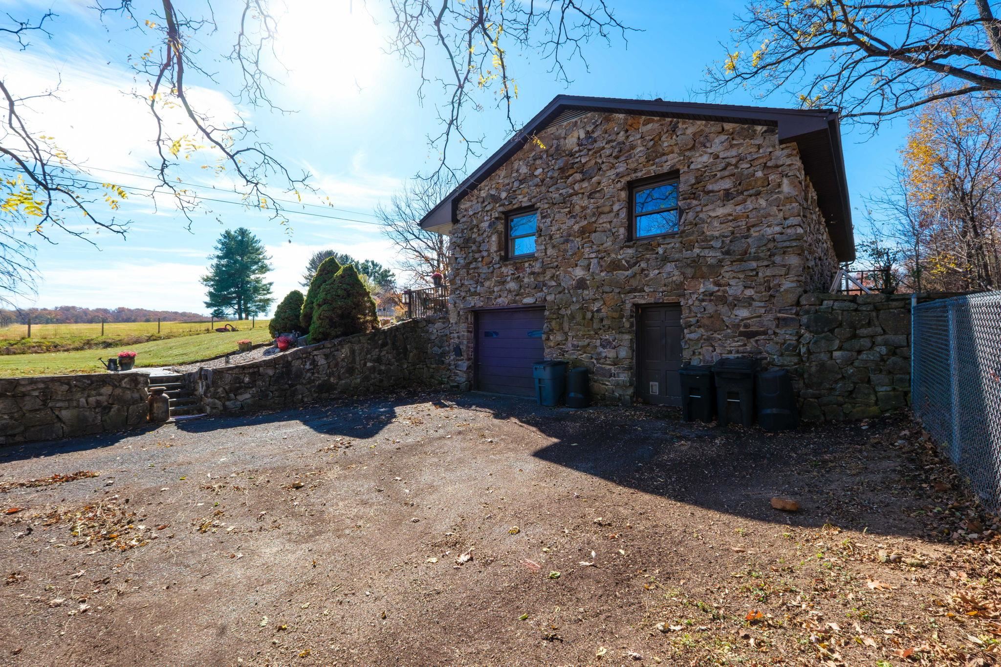 11103 TURLEYTOWN RD, LINVILLE, Virginia 22834, 3 Bedrooms Bedrooms, ,1 BathroomBathrooms,Residential,11103 TURLEYTOWN RD,671174 MLS # 671174 11103 TURLEYTOWN RD, LINVILLE, Virginia 22834, 3 Bedrooms Bedrooms, ,1 BathroomBathrooms,Residential,11103 TURLEYTOWN RD,671174 MLS # 671174