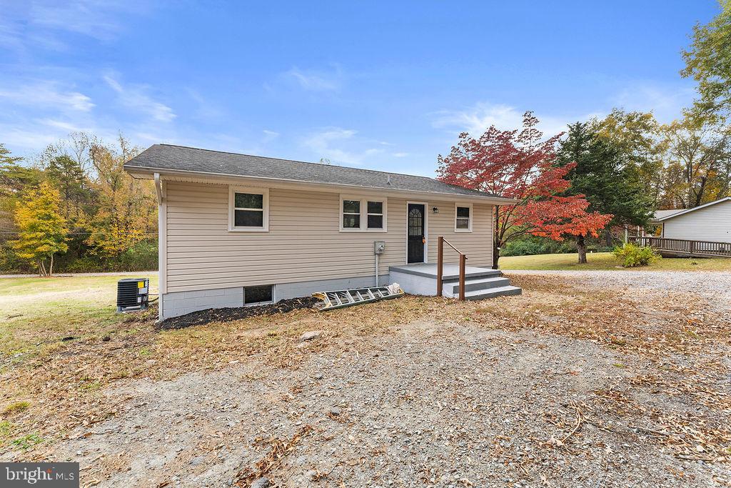 2910 LEE EXTENDED DR, FREDERICKSBURG, Virginia 22408, 3 Bedrooms Bedrooms, ,1 BathroomBathrooms,Residential,For sale,2910 LEE EXTENDED DR,VASP2036692 MLS # VASP2036692 2910 LEE EXTENDED DR, FREDERICKSBURG, Virginia 22408, 3 Bedrooms Bedrooms, ,1 BathroomBathrooms,Residential,For sale,2910 LEE EXTENDED DR,VASP2036692 MLS # VASP2036692