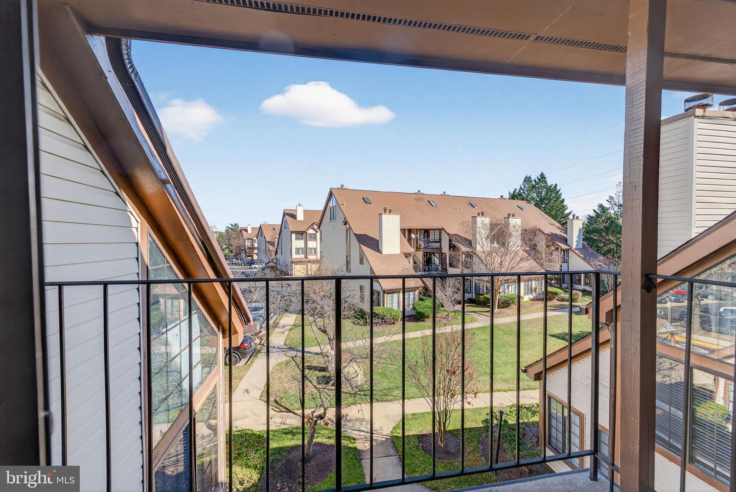 6017-F CURTIER DR #F, ALEXANDRIA, Virginia 22310, 2 Bedrooms Bedrooms, ,2 BathroomsBathrooms,Residential,For sale,6017-F CURTIER DR #F,VAFX2277362 MLS # VAFX2277362