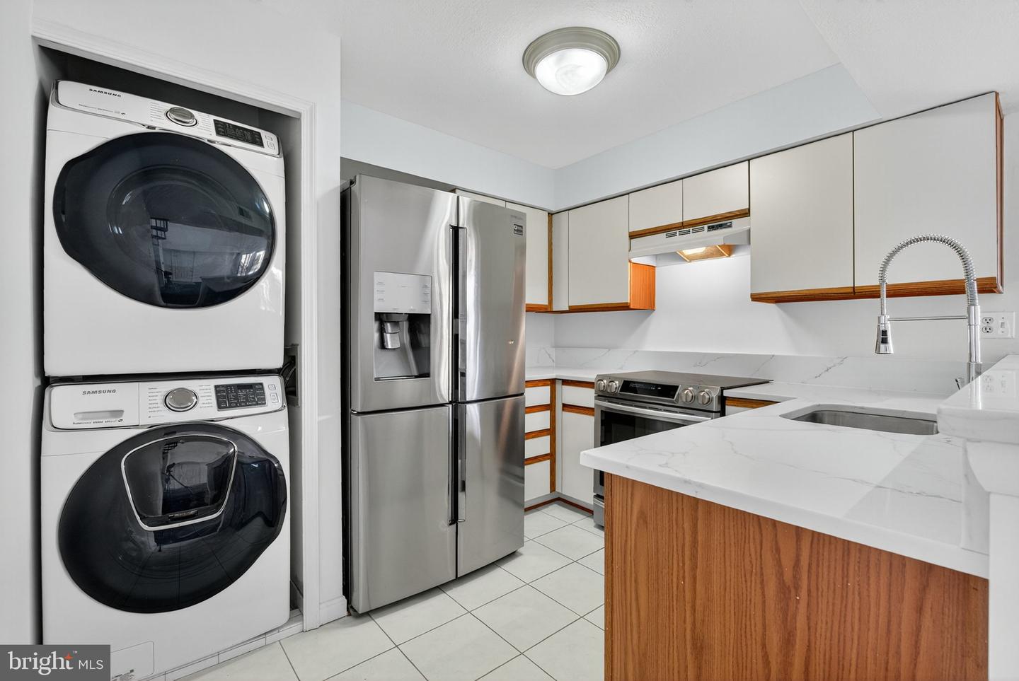 6017-F CURTIER DR #F, ALEXANDRIA, Virginia 22310, 2 Bedrooms Bedrooms, ,2 BathroomsBathrooms,Residential,For sale,6017-F CURTIER DR #F,VAFX2277362 MLS # VAFX2277362