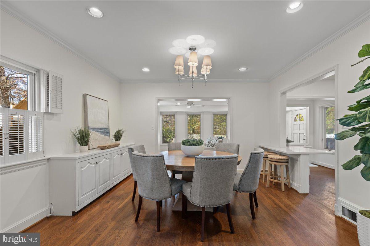 5352 29TH ST NW, WASHINGTON, District Of Columbia 20015, 3 Bedrooms Bedrooms, ,3 BathroomsBathrooms,Residential,For sale,5352 29TH ST NW,DCDC2230246 MLS # DCDC2230246