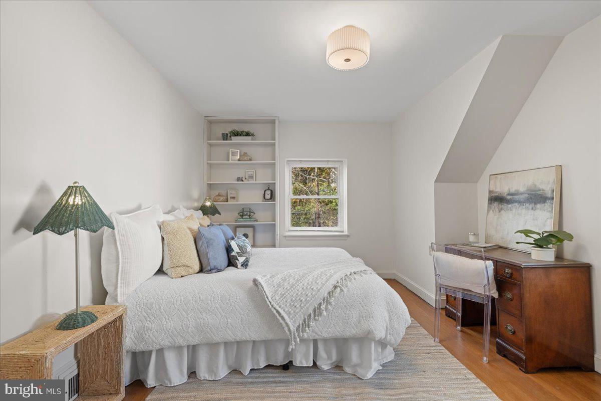 5352 29TH ST NW, WASHINGTON, District Of Columbia 20015, 3 Bedrooms Bedrooms, ,3 BathroomsBathrooms,Residential,For sale,5352 29TH ST NW,DCDC2230246 MLS # DCDC2230246