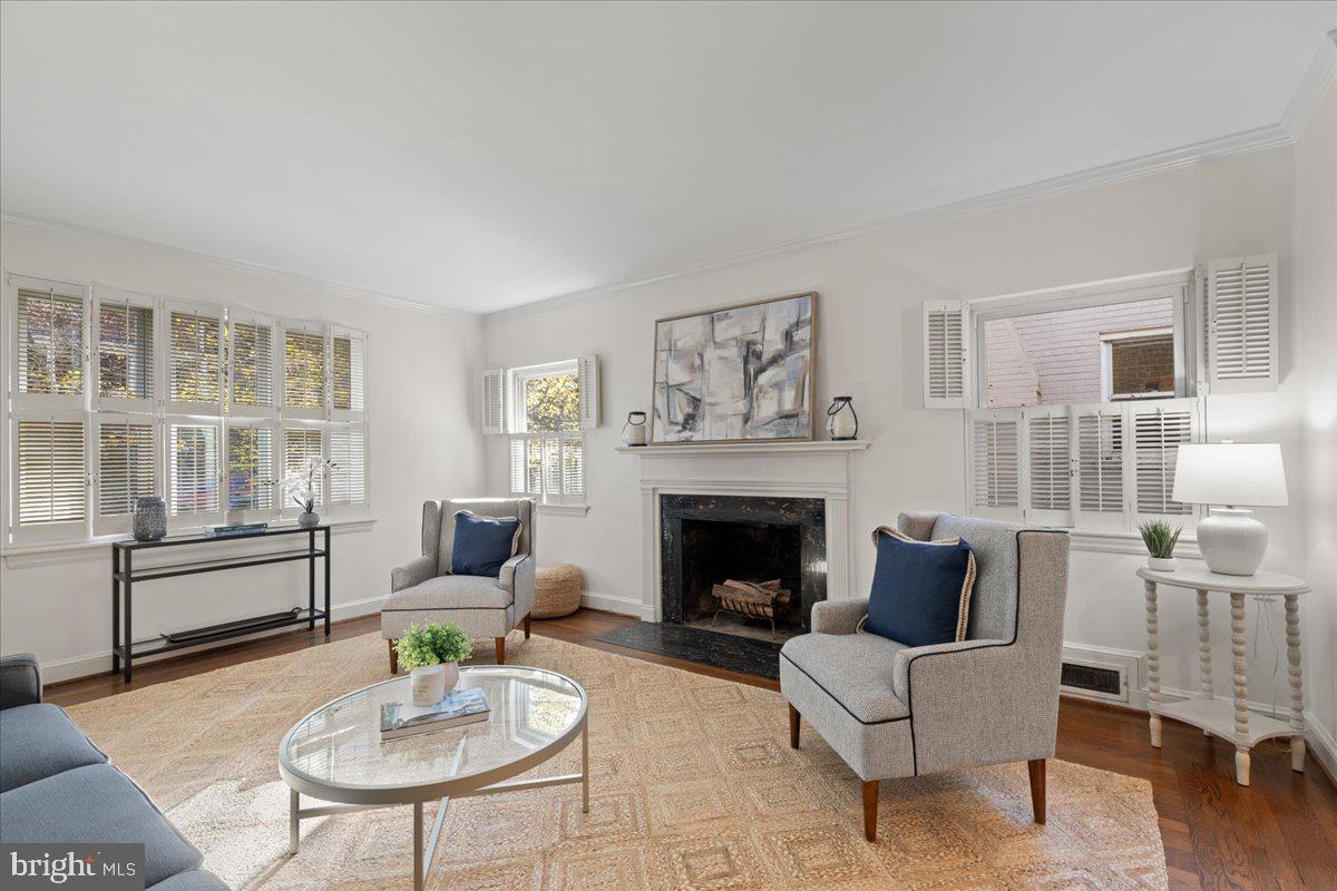 5352 29TH ST NW, WASHINGTON, District Of Columbia 20015, 3 Bedrooms Bedrooms, ,3 BathroomsBathrooms,Residential,For sale,5352 29TH ST NW,DCDC2230246 MLS # DCDC2230246