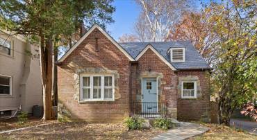 5352 29TH ST NW, WASHINGTON, District Of Columbia 20015, 3 Bedrooms Bedrooms, ,3 BathroomsBathrooms,Residential,For sale,5352 29TH ST NW,DCDC2230246 MLS # DCDC2230246