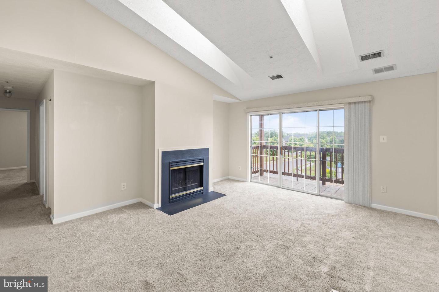 115-12 BROOKLAND TER #12, WINCHESTER, Virginia 22602, 2 Bedrooms Bedrooms, ,2 BathroomsBathrooms,Residential,For sale,115-12 BROOKLAND TER #12,VAFV2037862 MLS # VAFV2037862