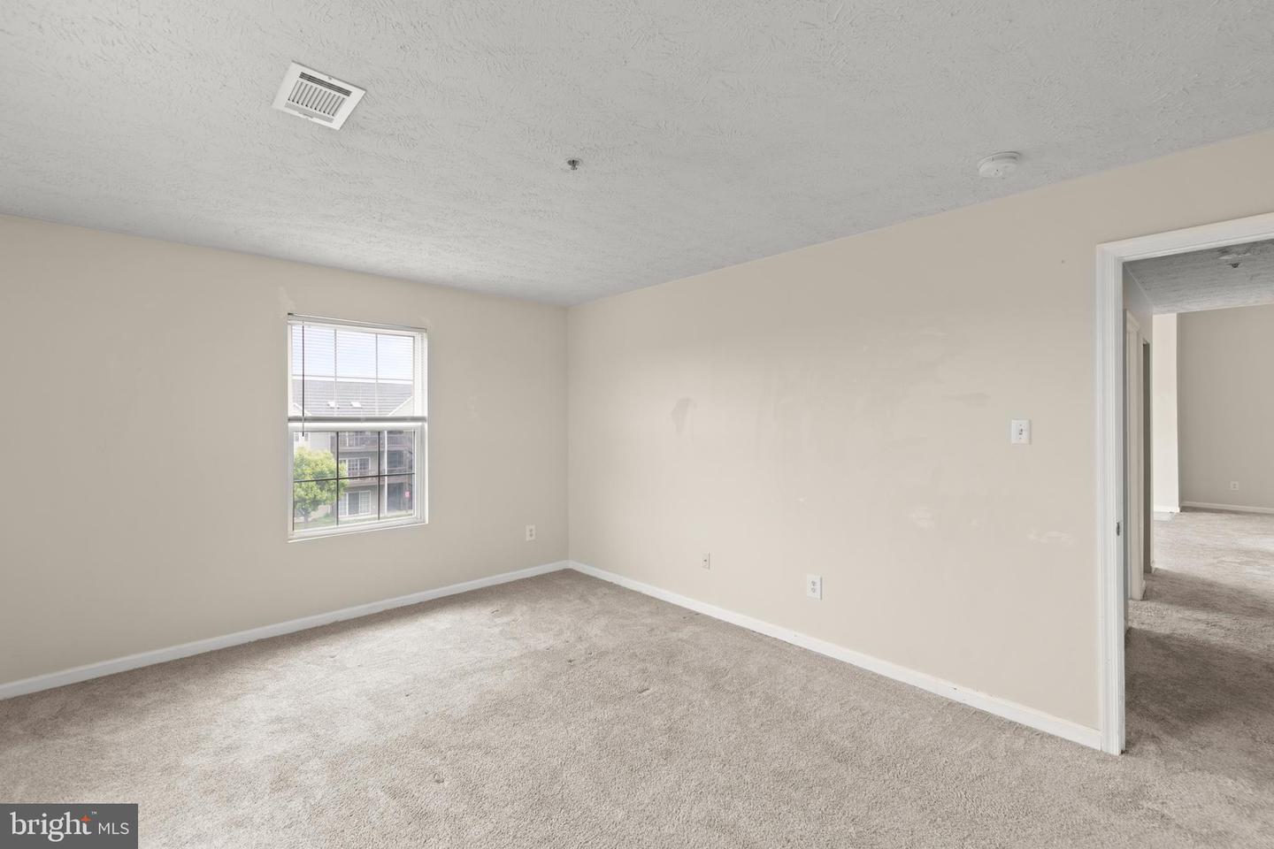 115-12 BROOKLAND TER #12, WINCHESTER, Virginia 22602, 2 Bedrooms Bedrooms, ,2 BathroomsBathrooms,Residential,For sale,115-12 BROOKLAND TER #12,VAFV2037862 MLS # VAFV2037862