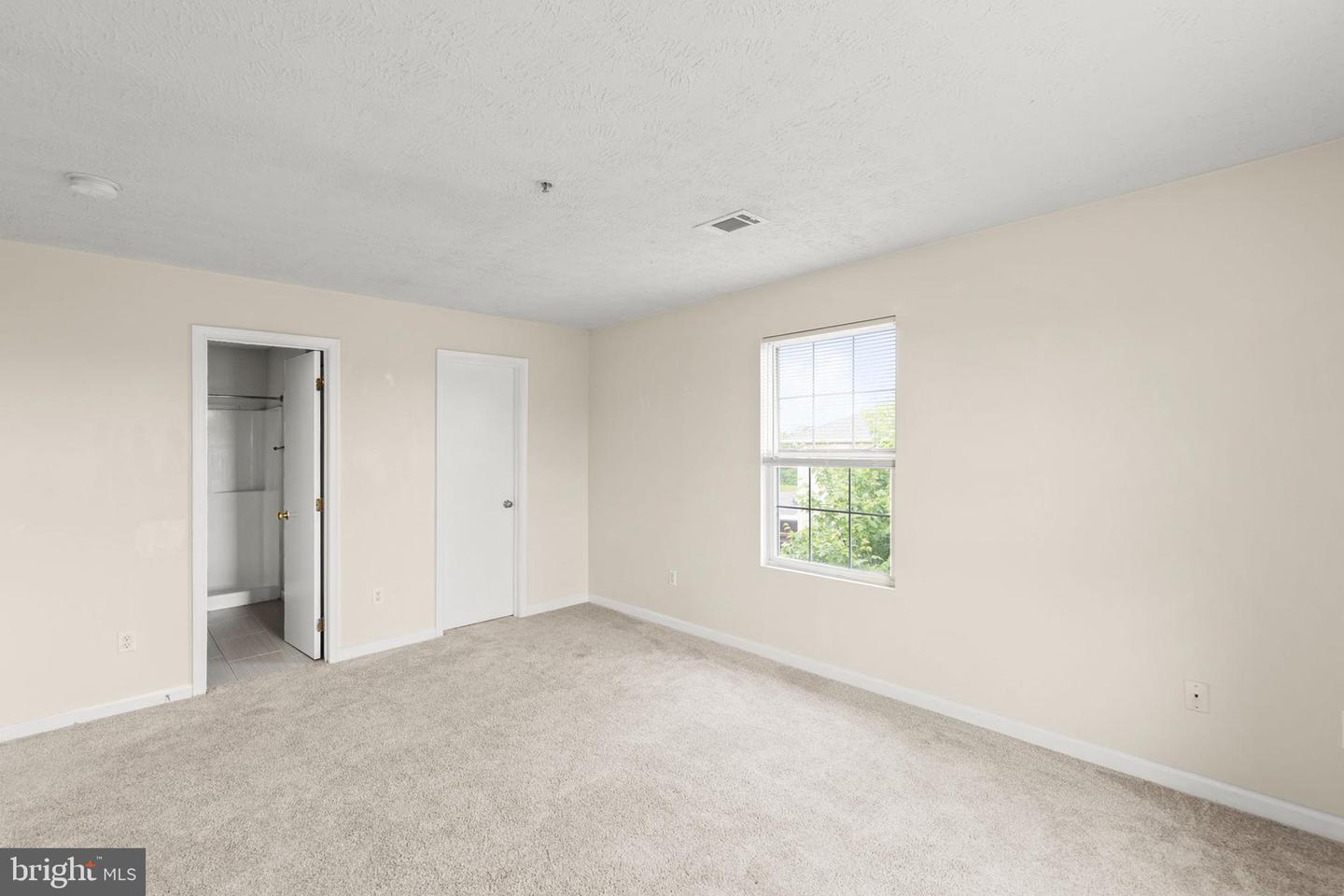 115-12 BROOKLAND TER #12, WINCHESTER, Virginia 22602, 2 Bedrooms Bedrooms, ,2 BathroomsBathrooms,Residential,For sale,115-12 BROOKLAND TER #12,VAFV2037862 MLS # VAFV2037862